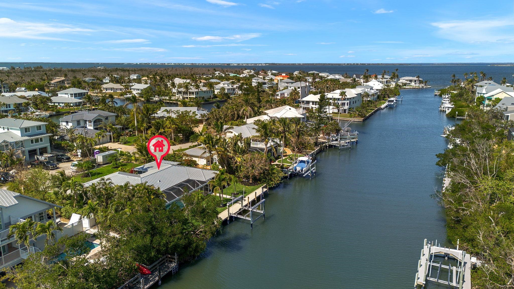 1672 Hibiscus Dr, Sanibel, FL 33957