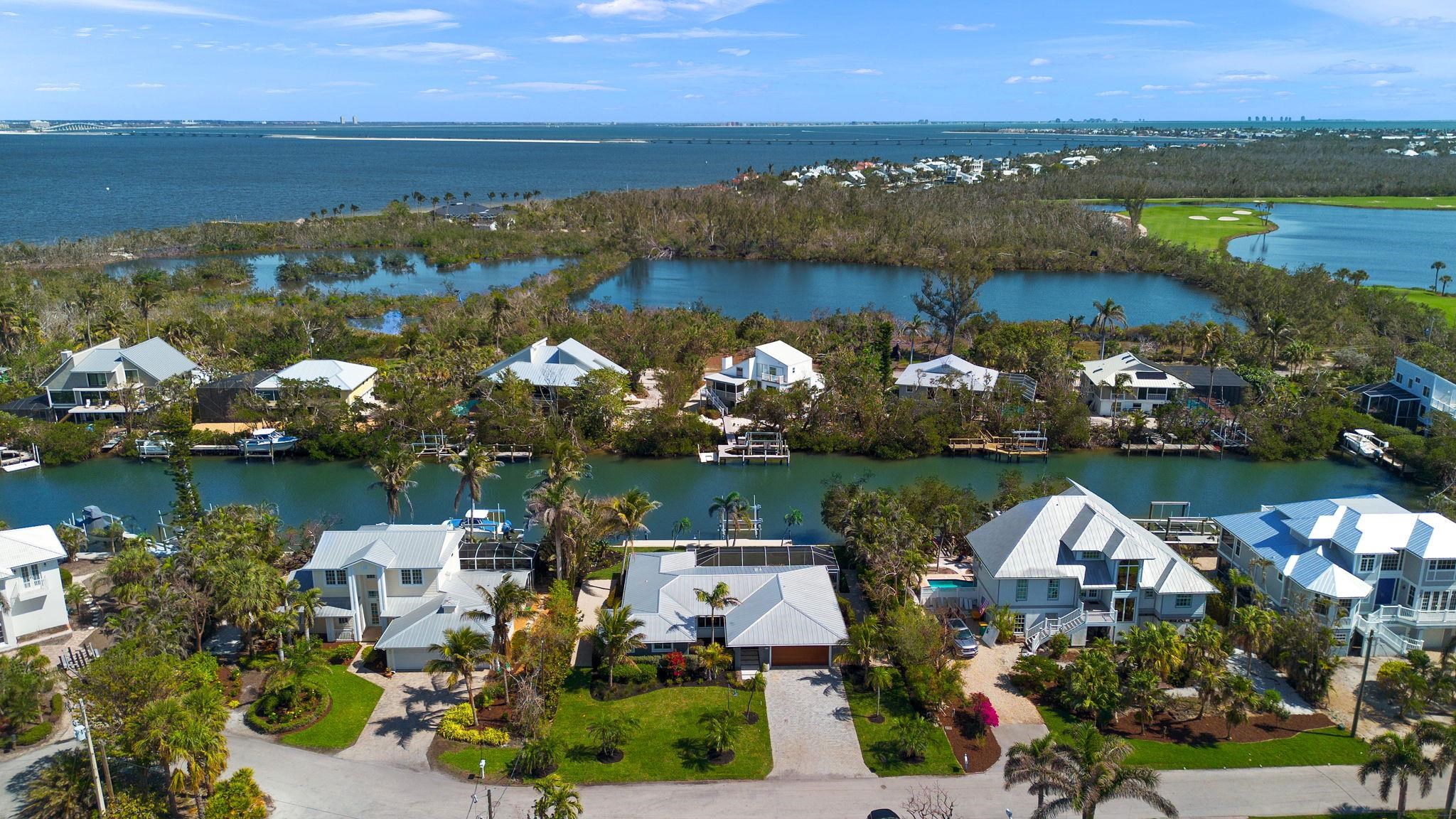 1672 Hibiscus Dr, Sanibel, FL 33957