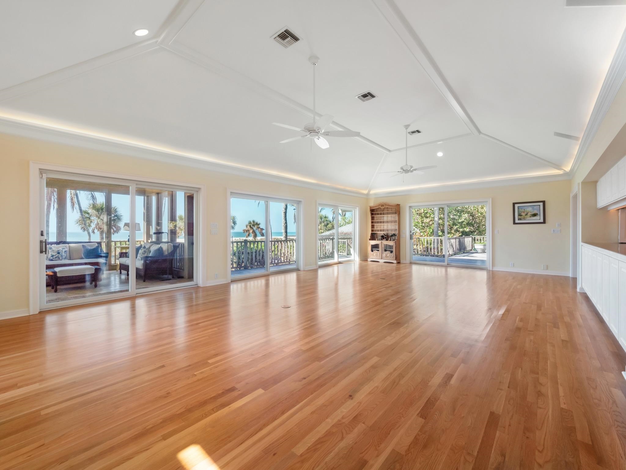 Captiva, Florida, 33924, United States, 5 Bedrooms Bedrooms, ,0.1 BathroomBathrooms,Residential,For Sale,1724054