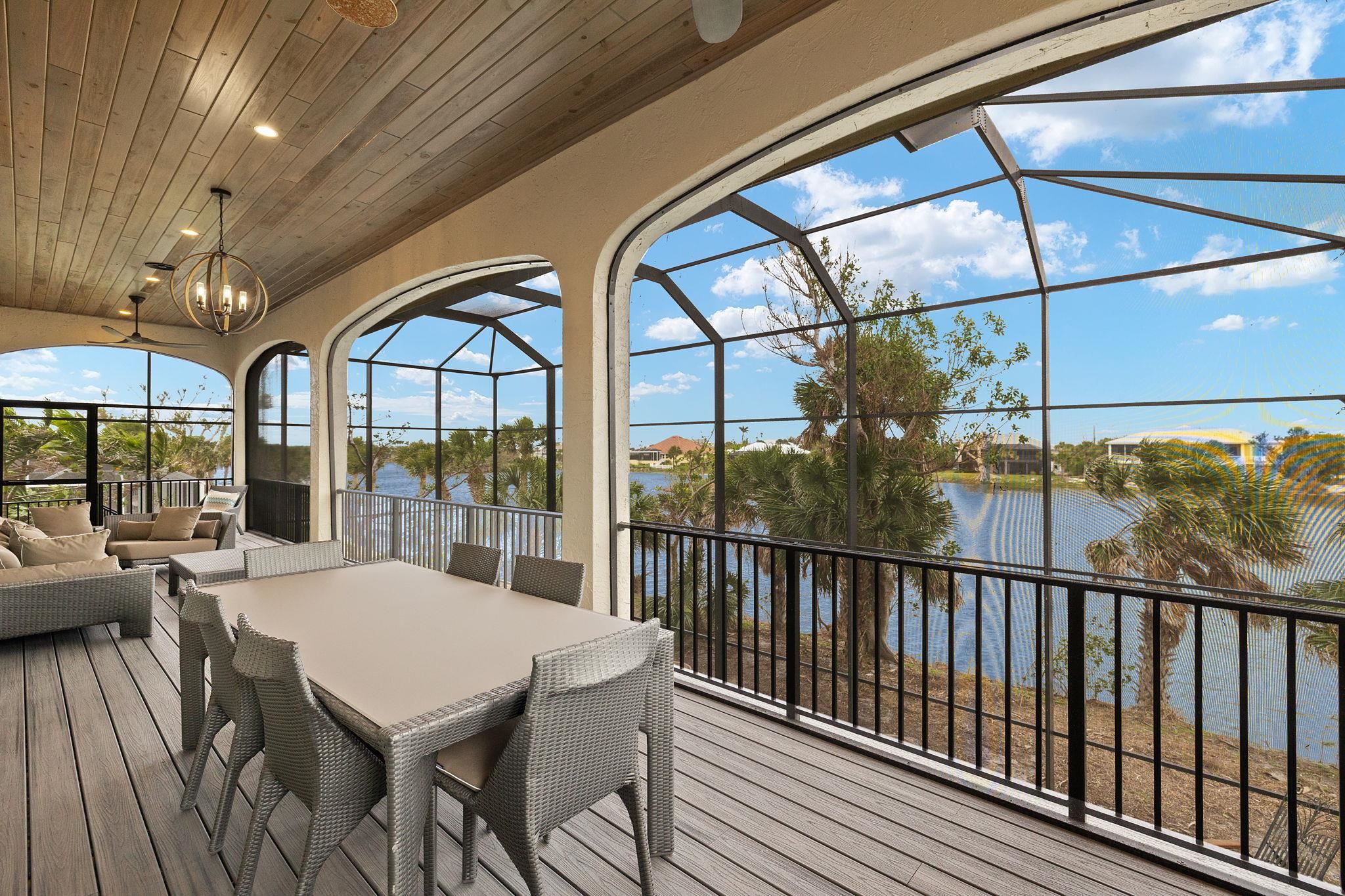 461 Lake Murex Cir, Sanibel, FL 33957