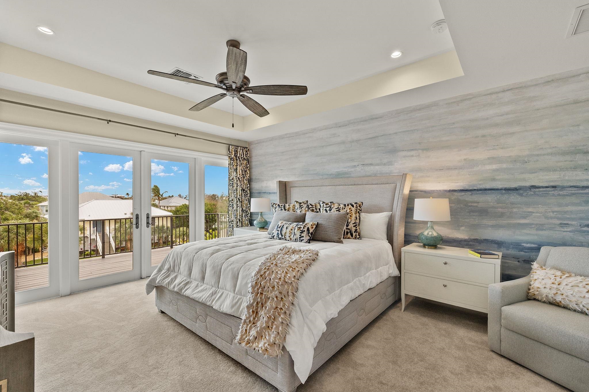 461 Lake Murex Cir, Sanibel, FL 33957