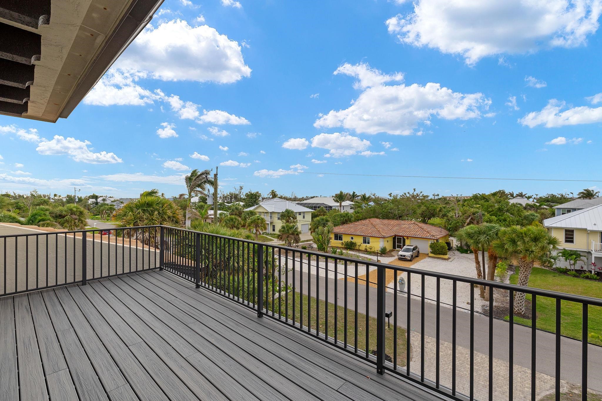 461 Lake Murex Cir, Sanibel, FL 33957