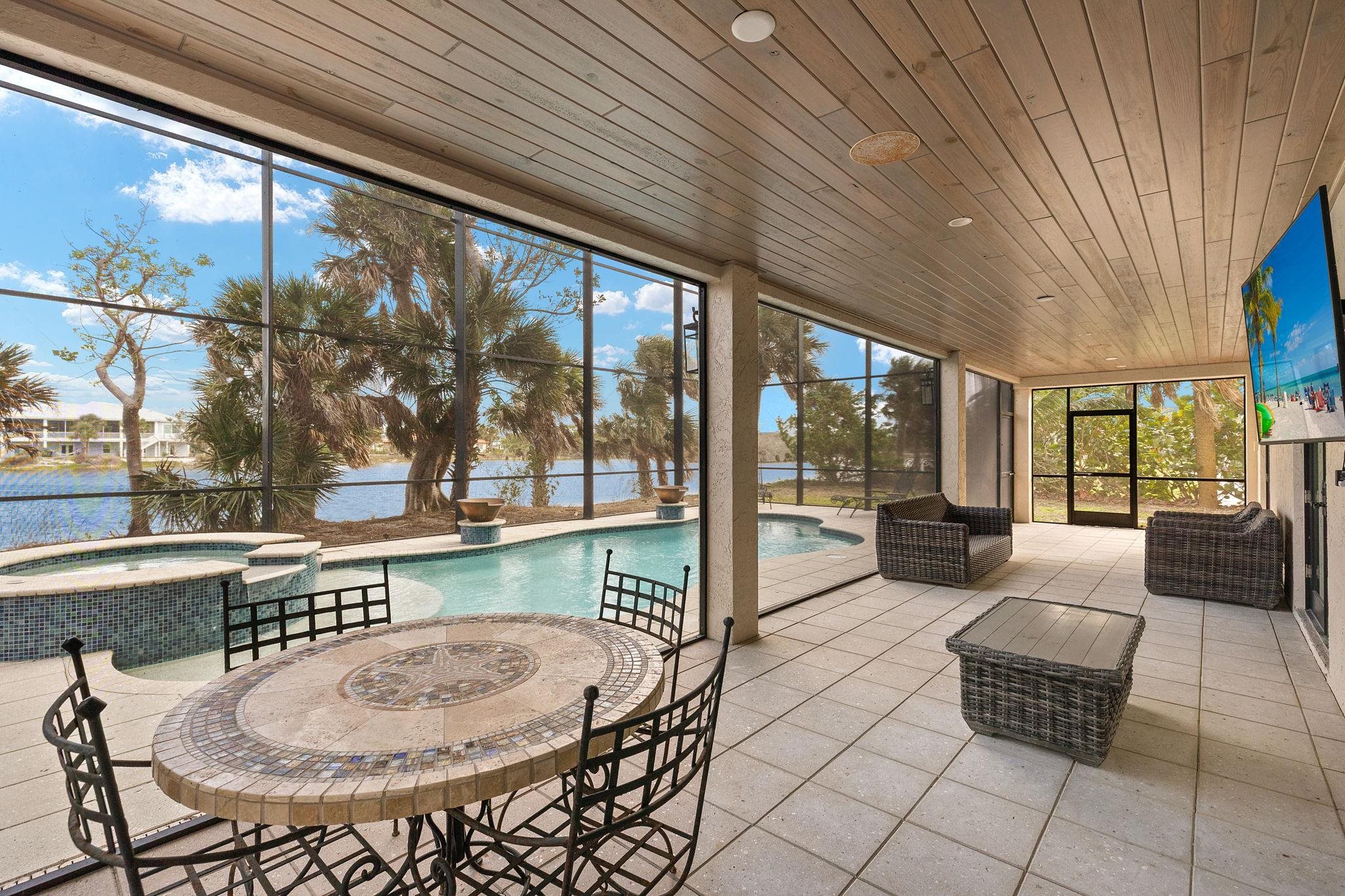 461 Lake Murex Cir, Sanibel, FL 33957