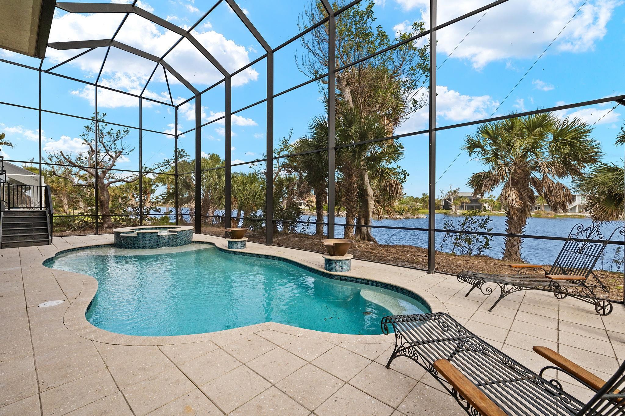 461 Lake Murex Cir, Sanibel, FL 33957