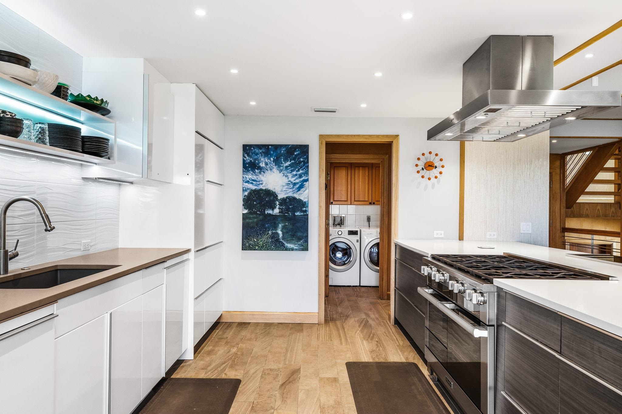 Sanibel, Florida, 33957, United States, 4 Bedrooms Bedrooms, ,0.1 BathroomBathrooms,Residential,For Sale,1852581