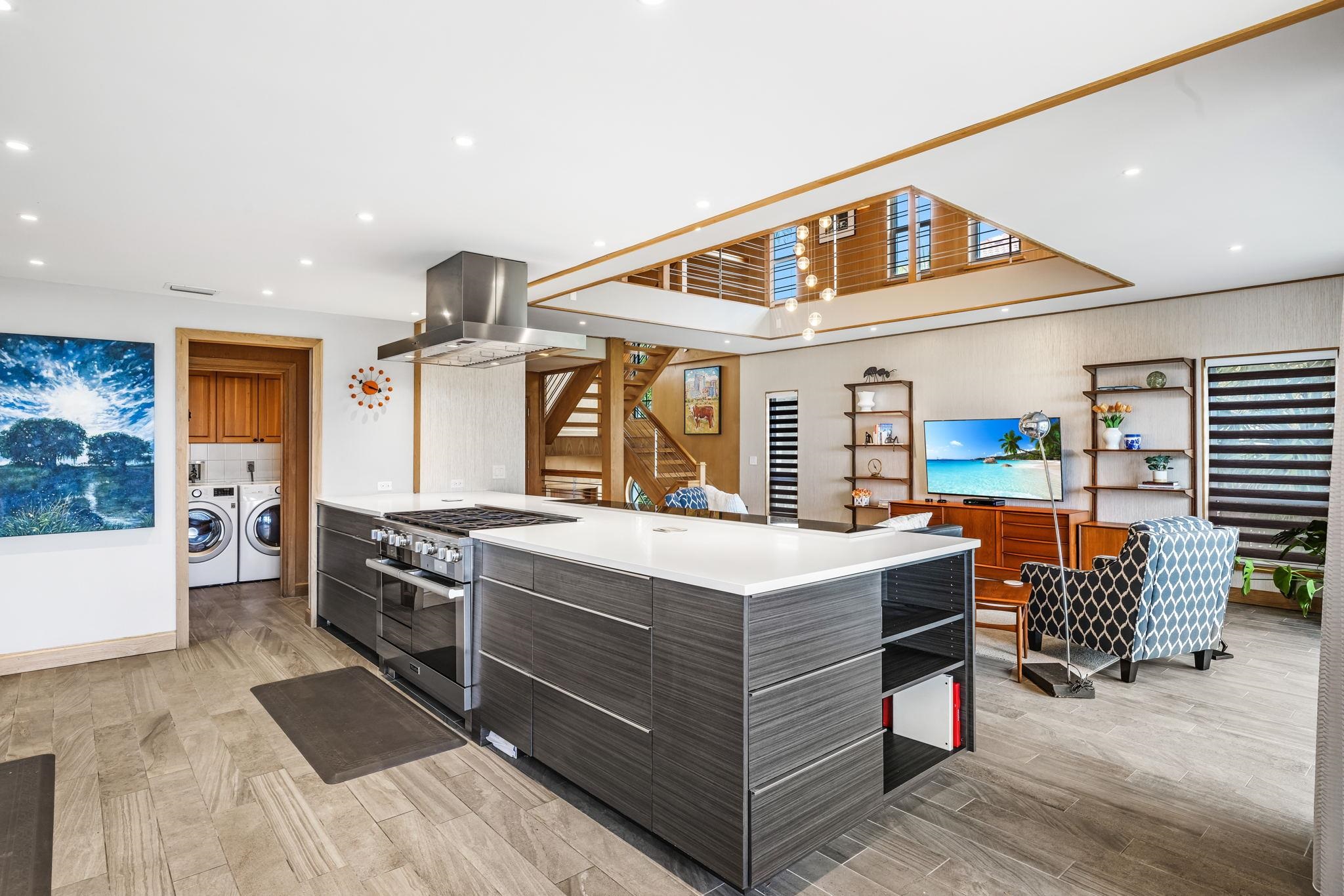 Sanibel, Florida, 33957, United States, 4 Bedrooms Bedrooms, ,0.1 BathroomBathrooms,Residential,For Sale,1852581