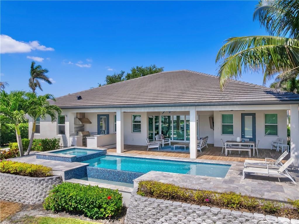 Fort Myers, Florida, 33919, United States, 3 Bedrooms Bedrooms, ,0.1 BathroomBathrooms,Residential,For Sale,1786971