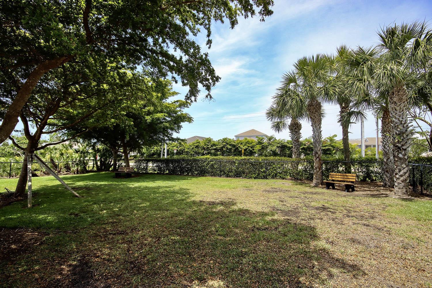 Fort Myers, Florida, 33908, United States, 3 Bedrooms Bedrooms, ,0.1 BathroomBathrooms,Residential,For Sale,1795668
