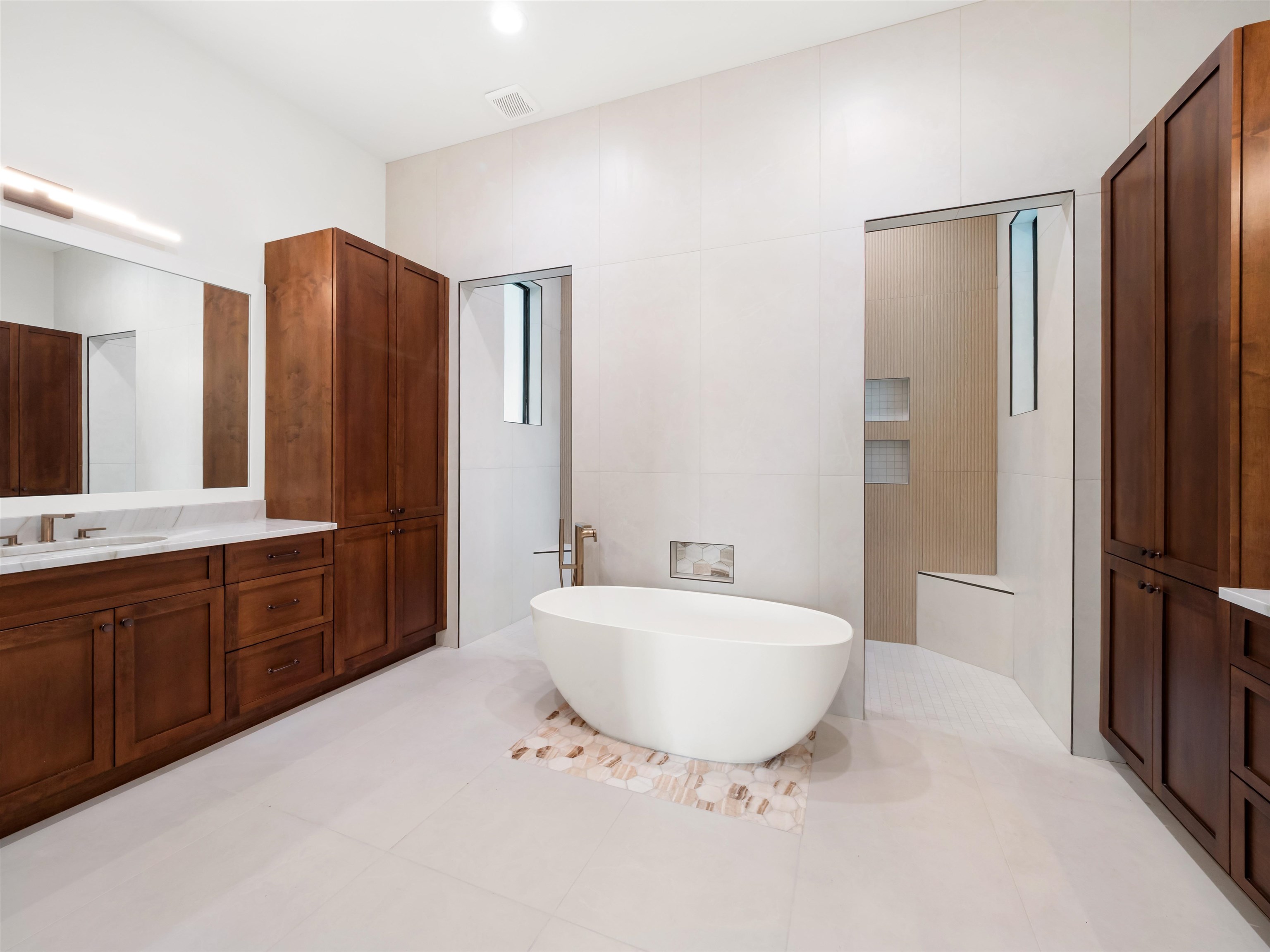 Fort Myers, Florida, 33919, United States, 4 Bedrooms Bedrooms, ,0.1 BathroomBathrooms,Residential,For Sale,1810261