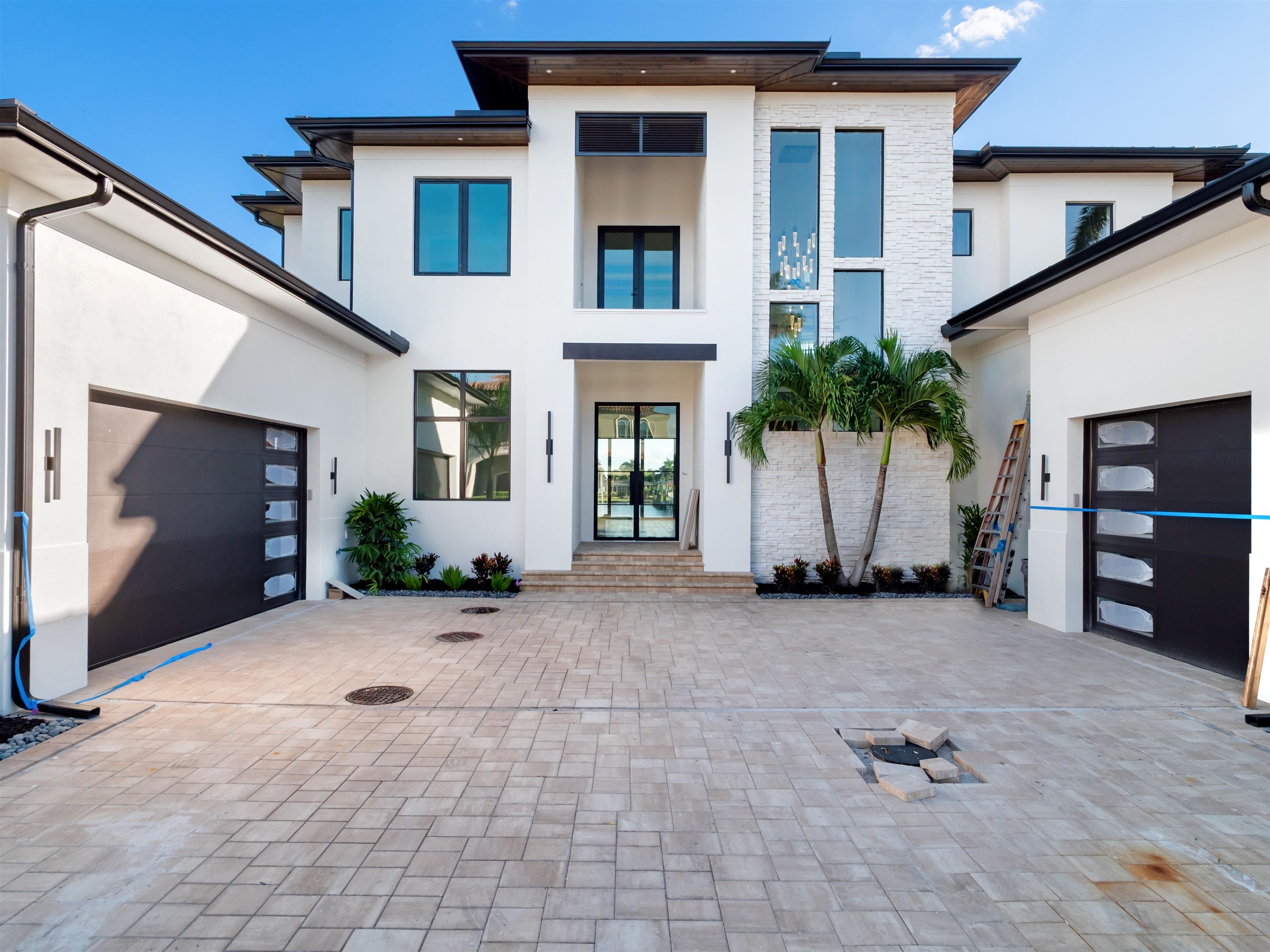 Fort Myers, Florida, 33919, United States, 4 Bedrooms Bedrooms, ,0.1 BathroomBathrooms,Residential,For Sale,1810261