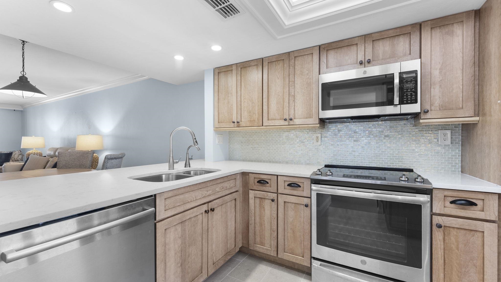 2777 W Gulf Dr #211, Sanibel, FL 33957