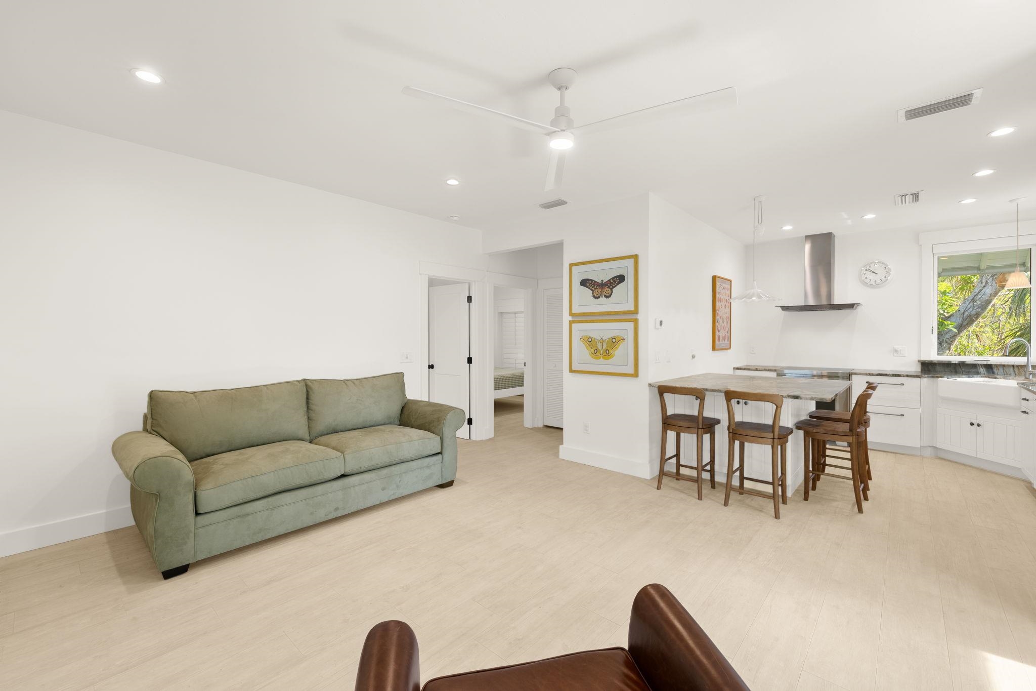 773 Cardium St, Sanibel, FL 33957