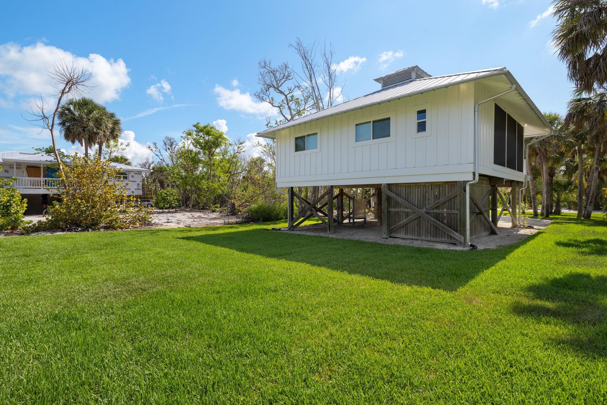 773 Cardium St, Sanibel, FL 33957
