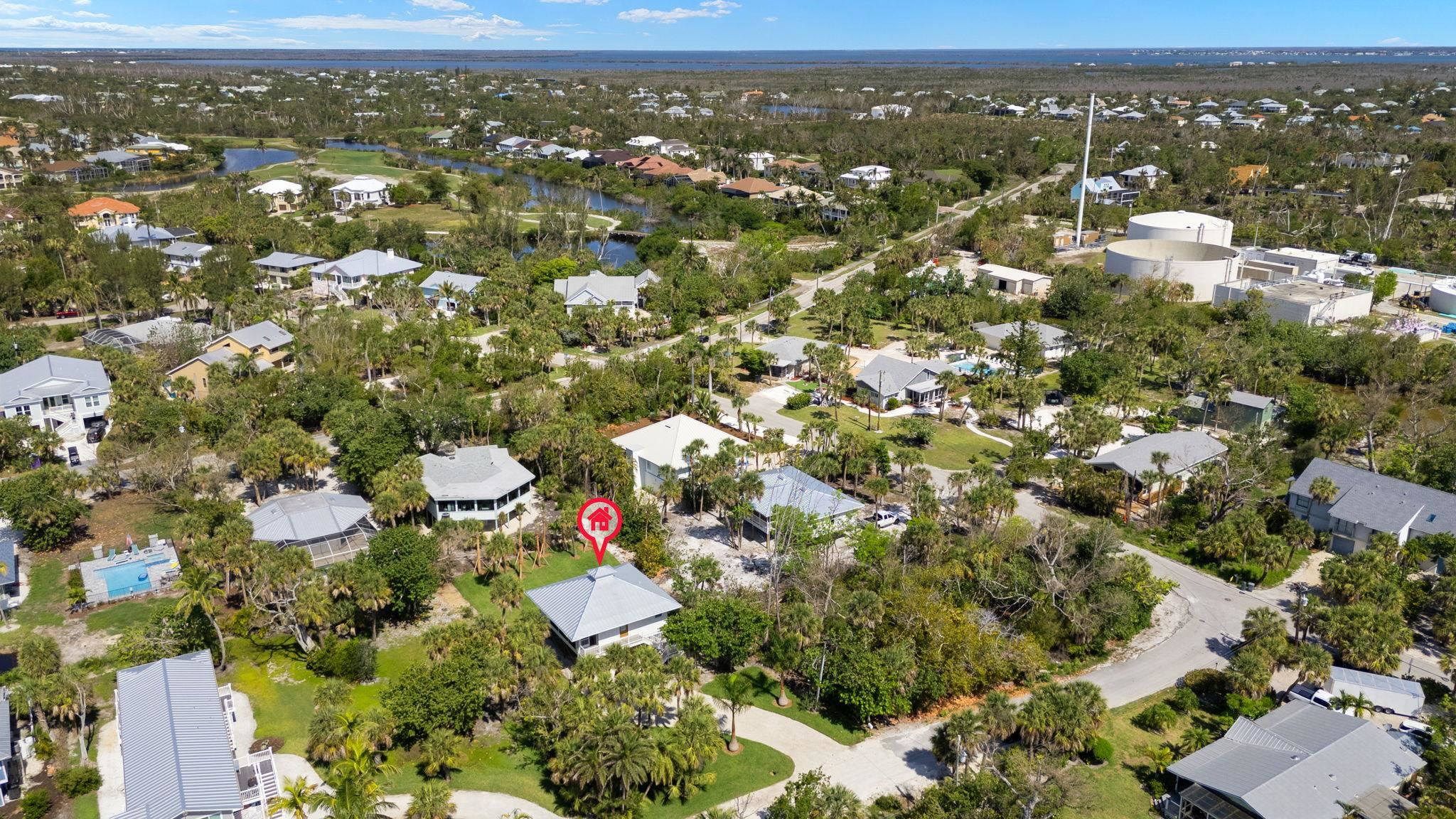773 Cardium St, Sanibel, FL 33957