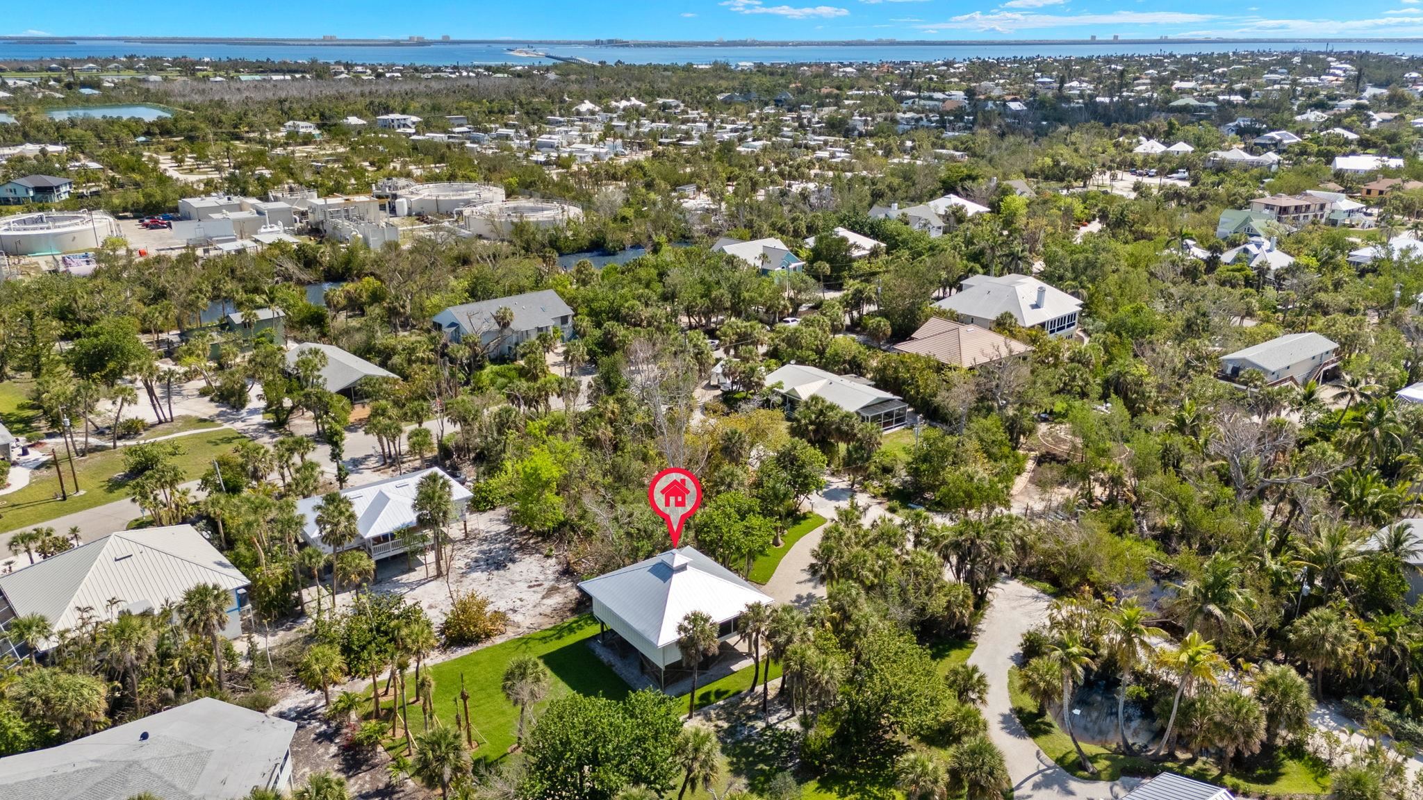 773 Cardium St, Sanibel, FL 33957