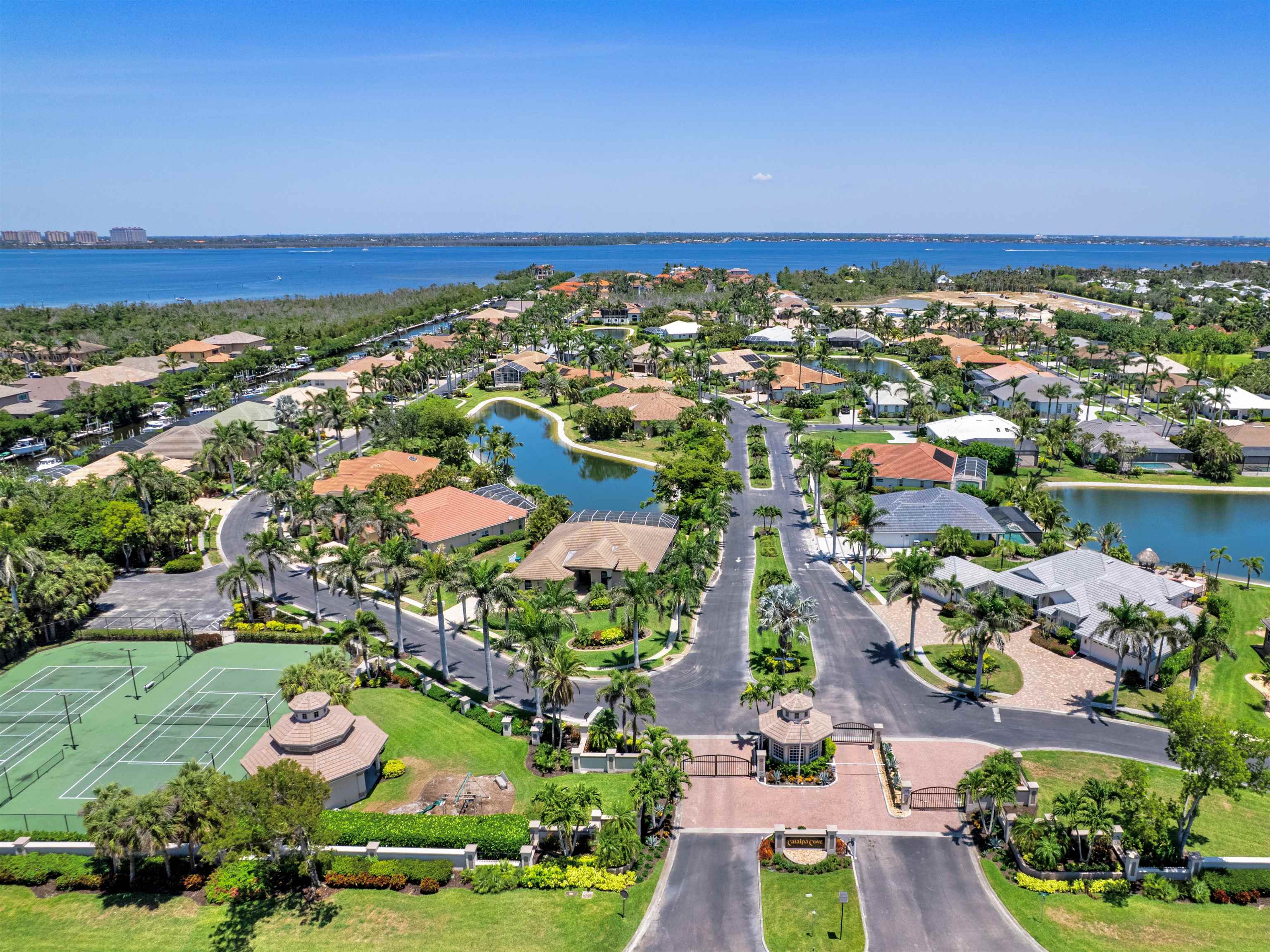 Fort Myers, Florida, 33908, United States, 4 Bedrooms Bedrooms, ,0.1 BathroomBathrooms,Residential,For Sale,1849416