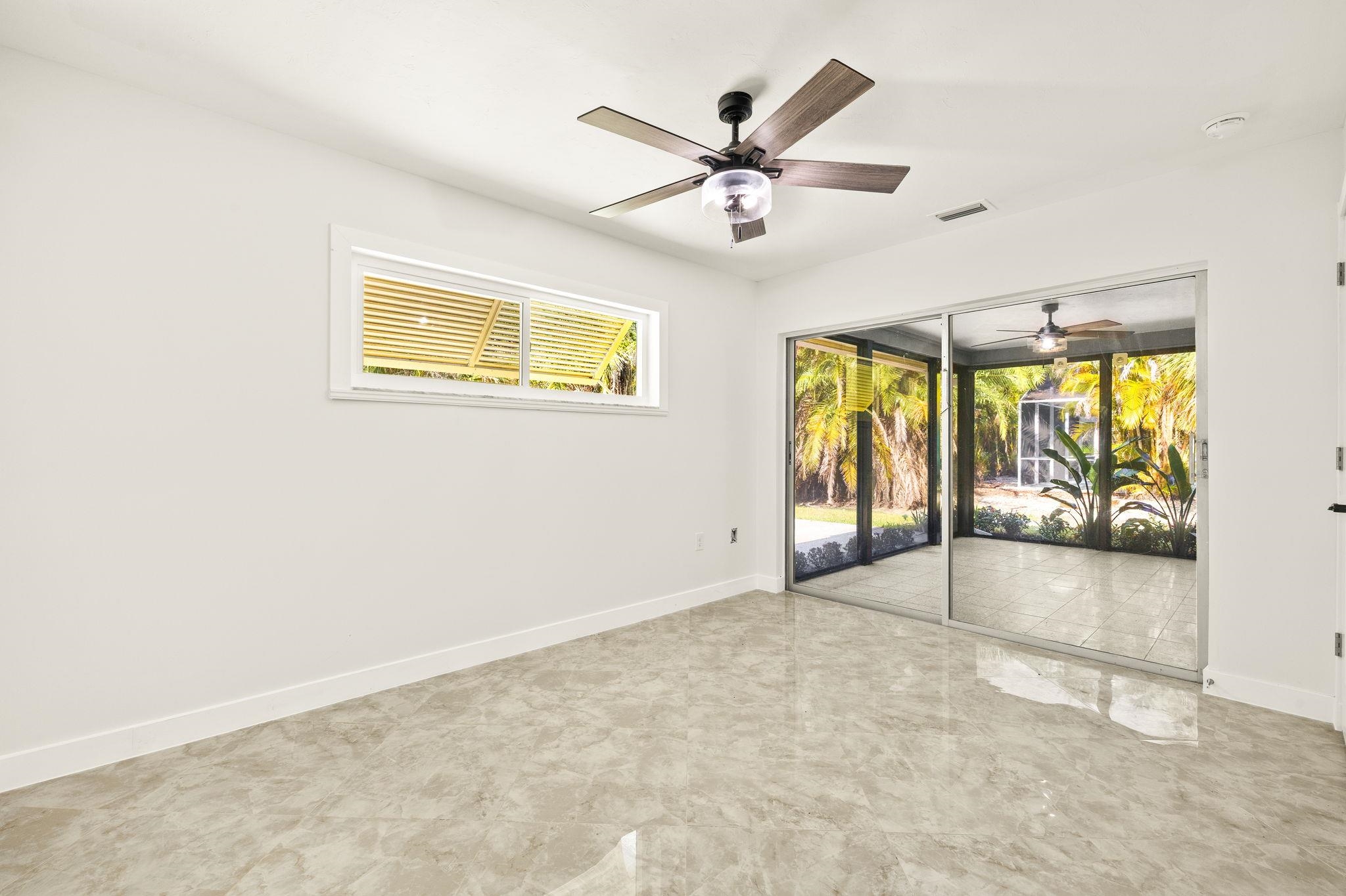 1672 Atlanta Plaza Dr, Sanibel, FL 33957
