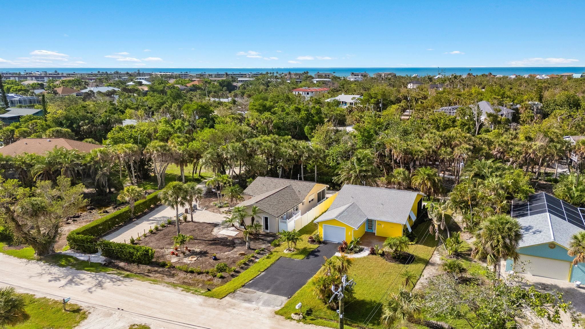 1672 Atlanta Plaza Dr, Sanibel, FL 33957