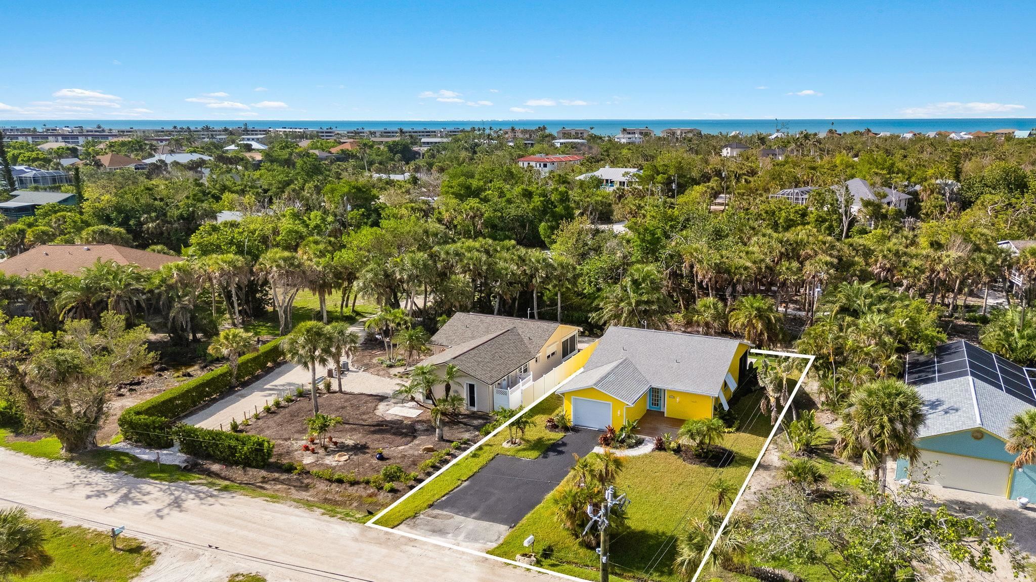 1672 Atlanta Plaza Dr, Sanibel, FL 33957