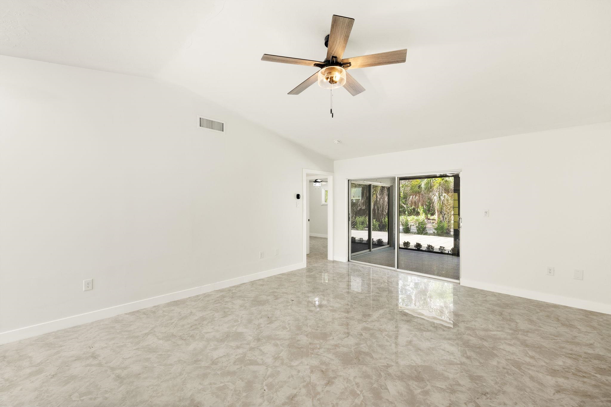 1672 Atlanta Plaza Dr, Sanibel, FL 33957