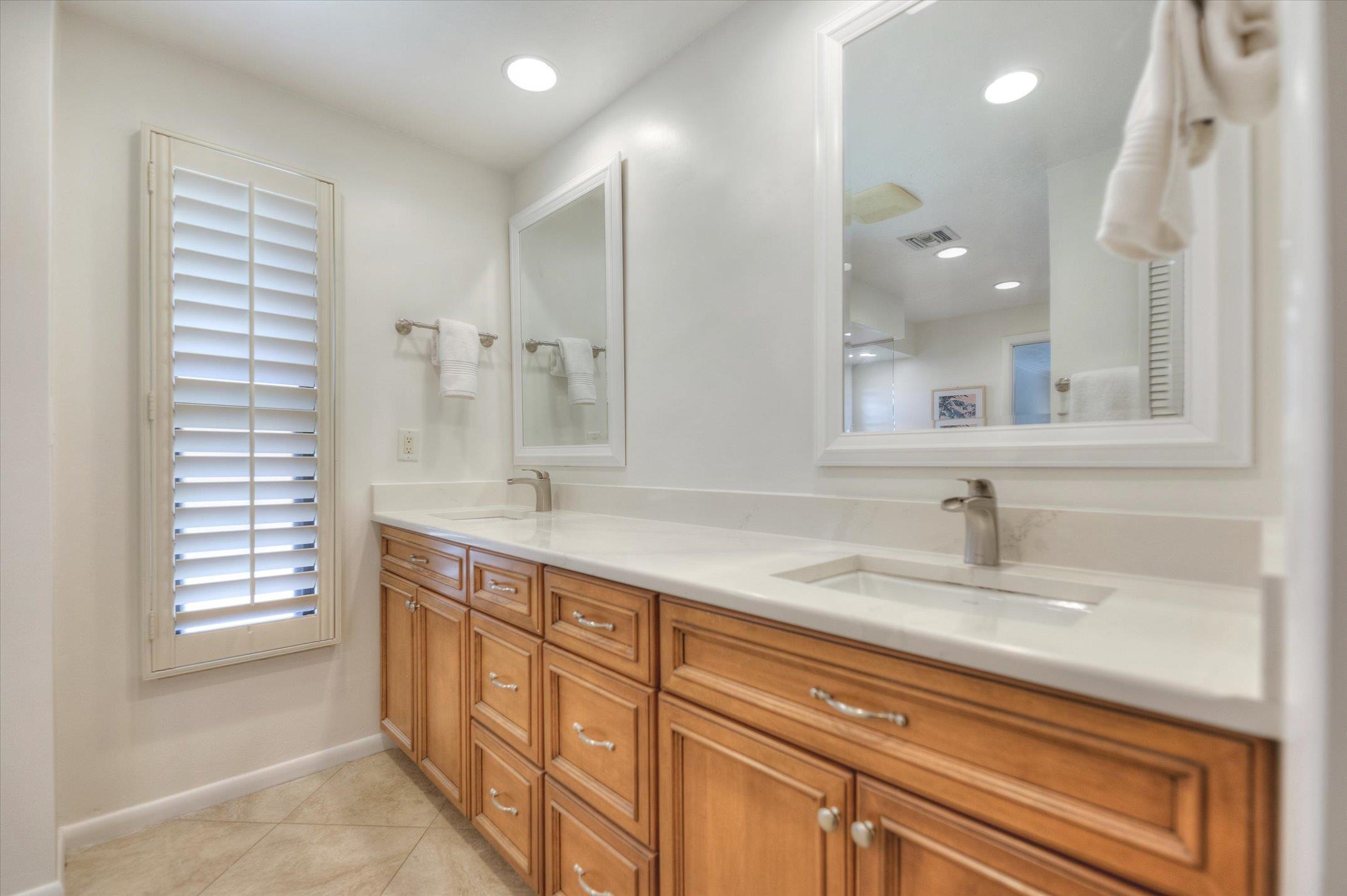 Sanibel, Florida, 33957, United States, 3 Bedrooms Bedrooms, ,Residential,For Sale,1900075