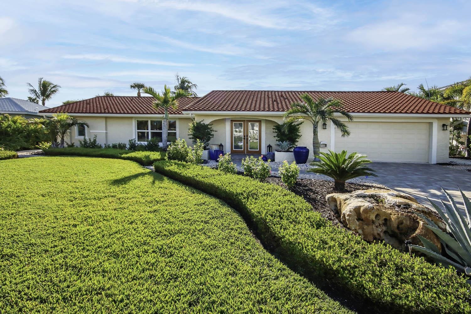 Sanibel, Florida, 33957, United States, 3 Bedrooms Bedrooms, ,0.1 BathroomBathrooms,Residential,For Sale,1986929