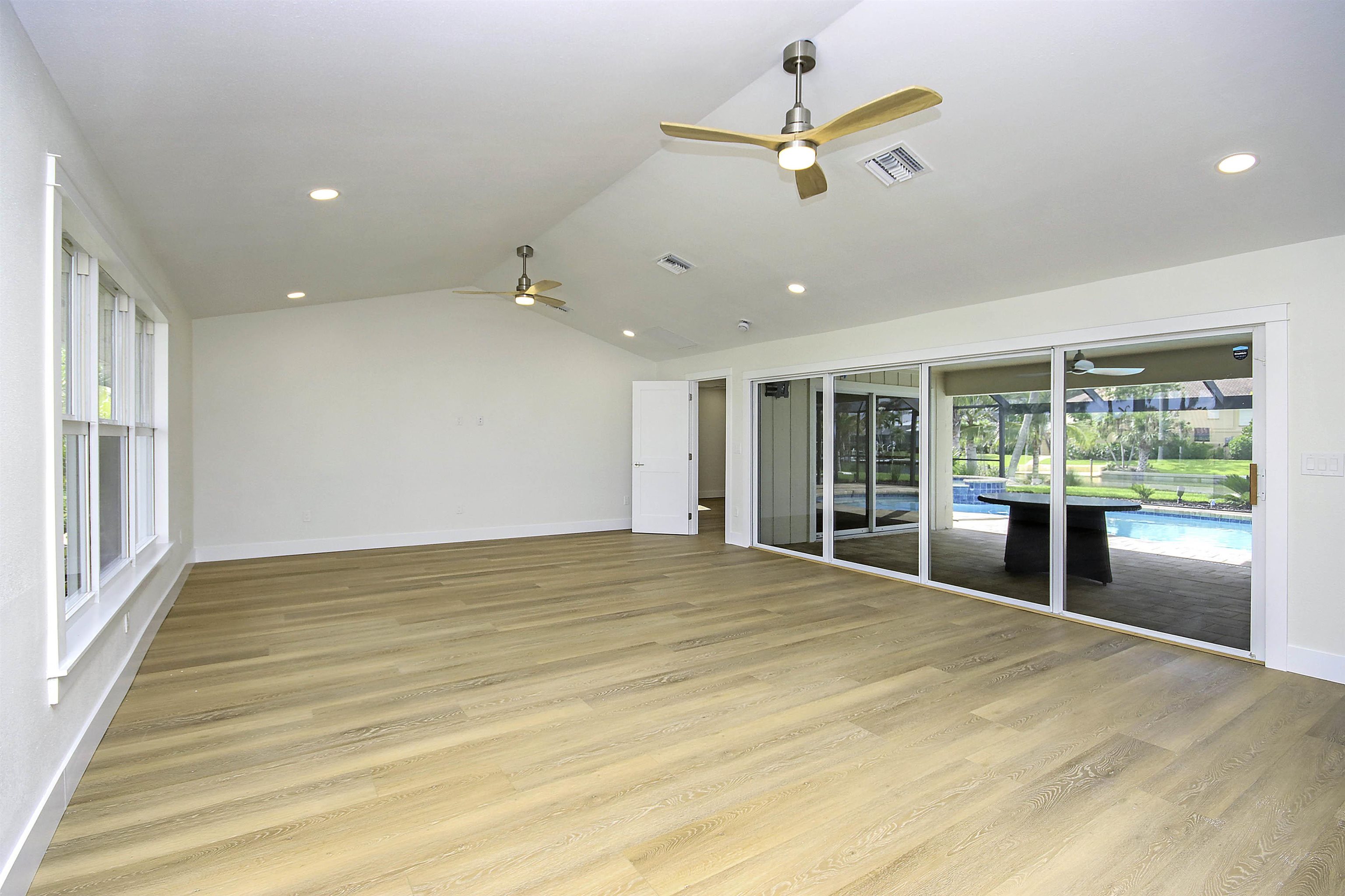 Sanibel, Florida, 33957, United States, 3 Bedrooms Bedrooms, ,0.1 BathroomBathrooms,Residential,For Sale,1986929