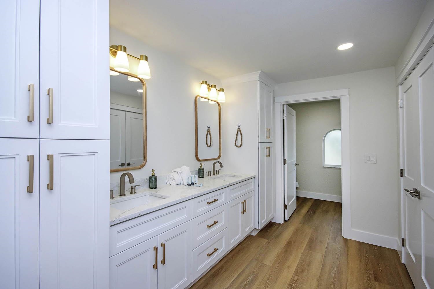 Sanibel, Florida, 33957, United States, 3 Bedrooms Bedrooms, ,0.1 BathroomBathrooms,Residential,For Sale,1986929