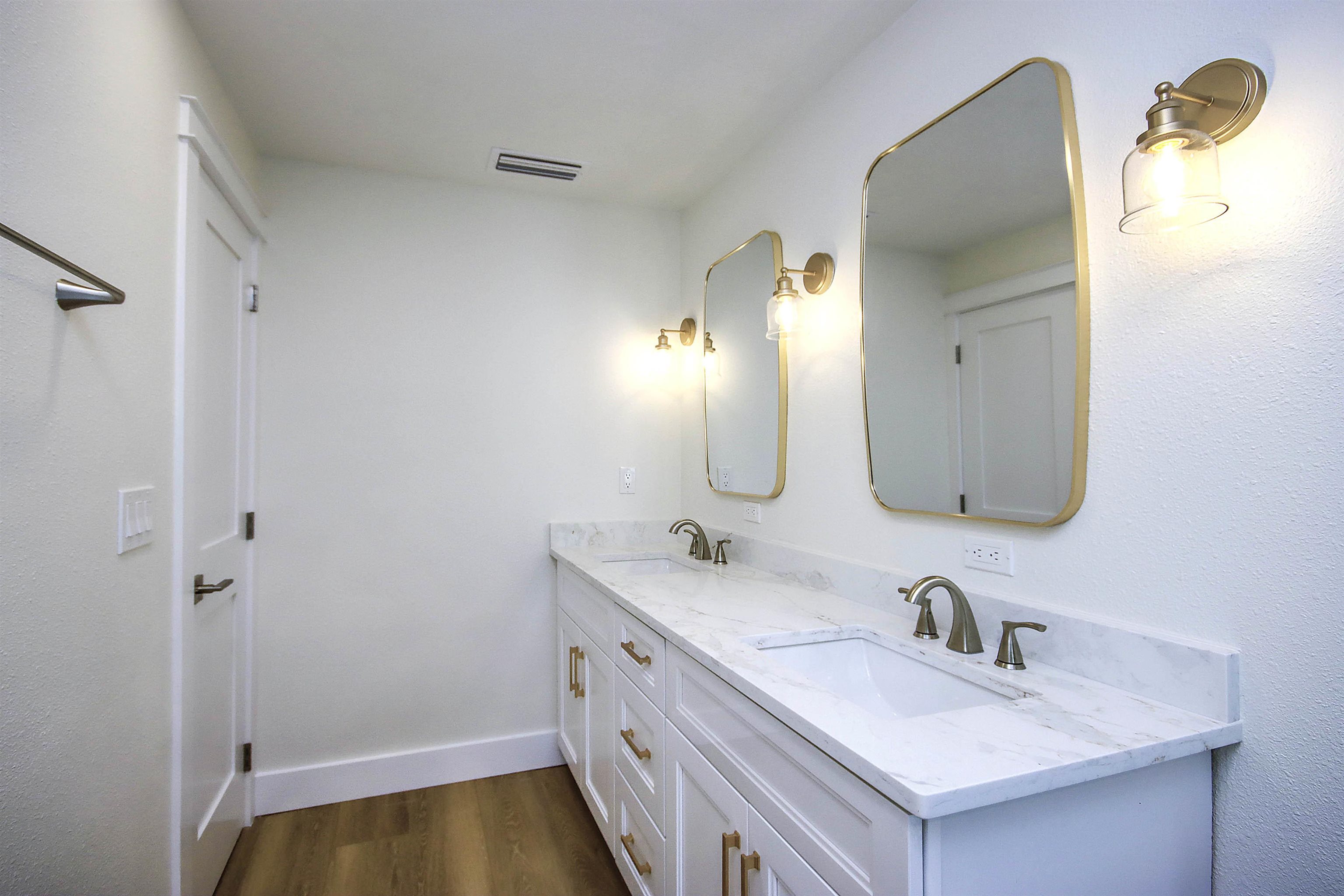 Sanibel, Florida, 33957, United States, 3 Bedrooms Bedrooms, ,0.1 BathroomBathrooms,Residential,For Sale,1986929