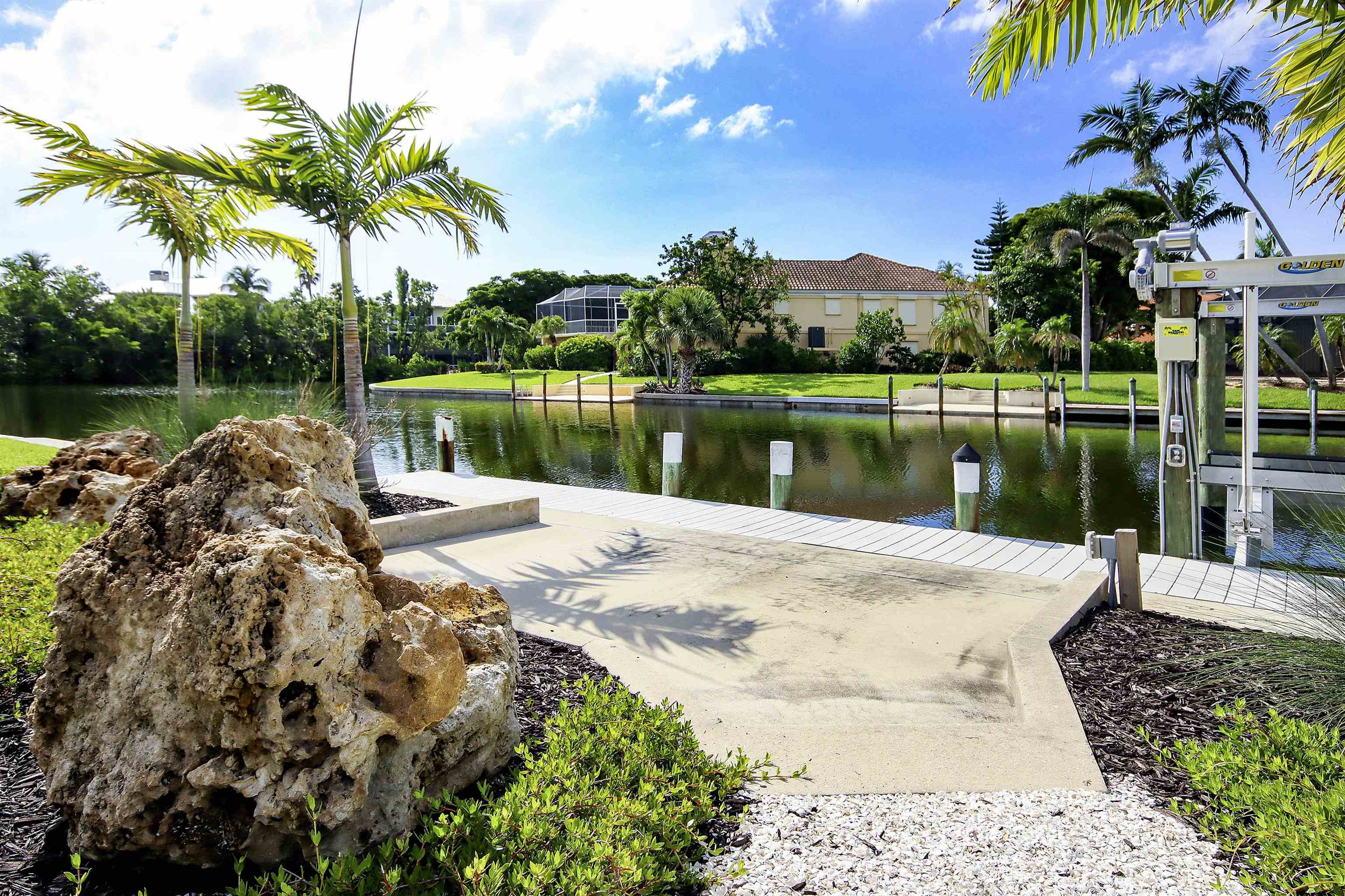 Sanibel, Florida, 33957, United States, 3 Bedrooms Bedrooms, ,0.1 BathroomBathrooms,Residential,For Sale,1986929