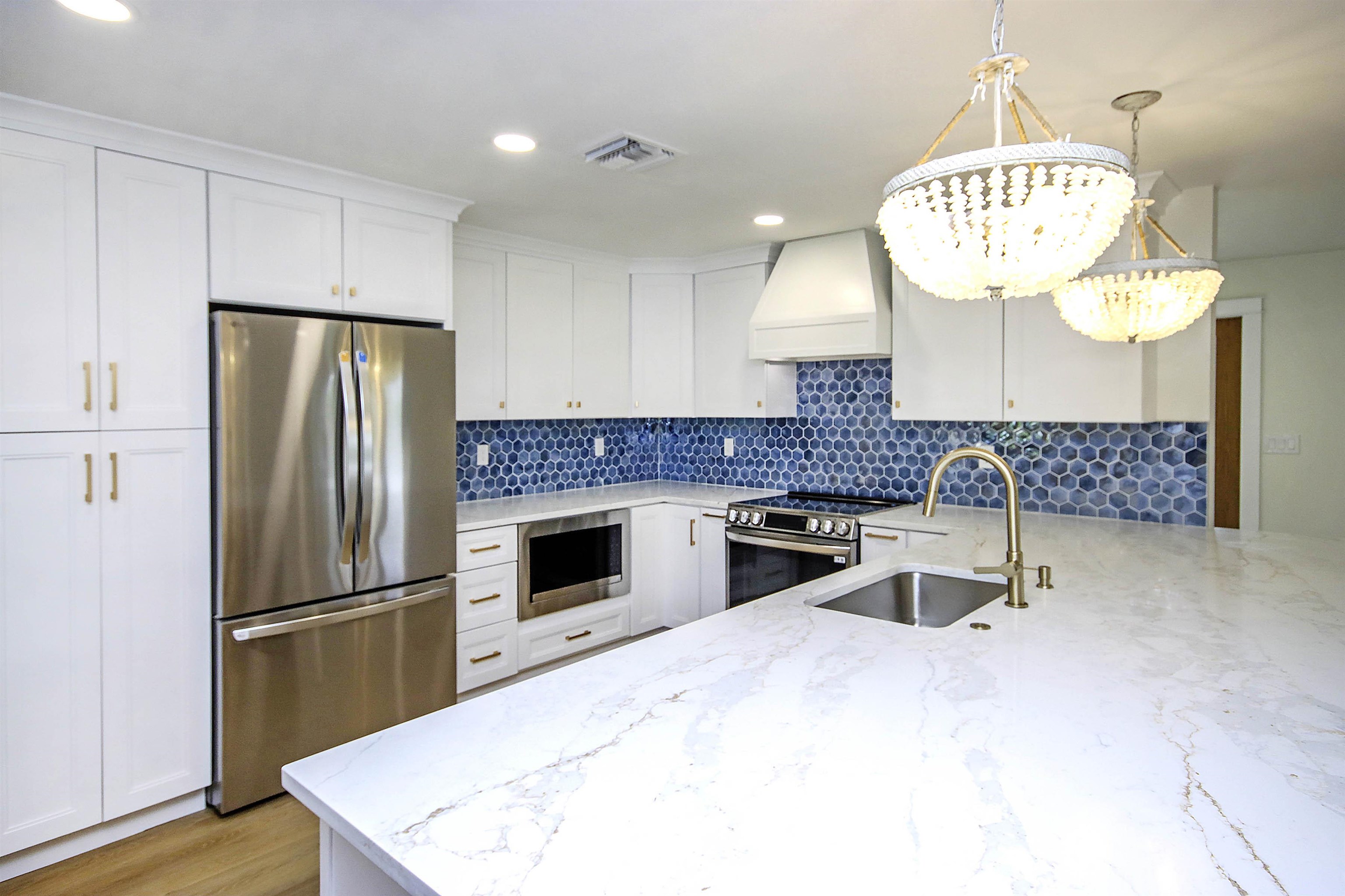 Sanibel, Florida, 33957, United States, 3 Bedrooms Bedrooms, ,0.1 BathroomBathrooms,Residential,For Sale,1986929