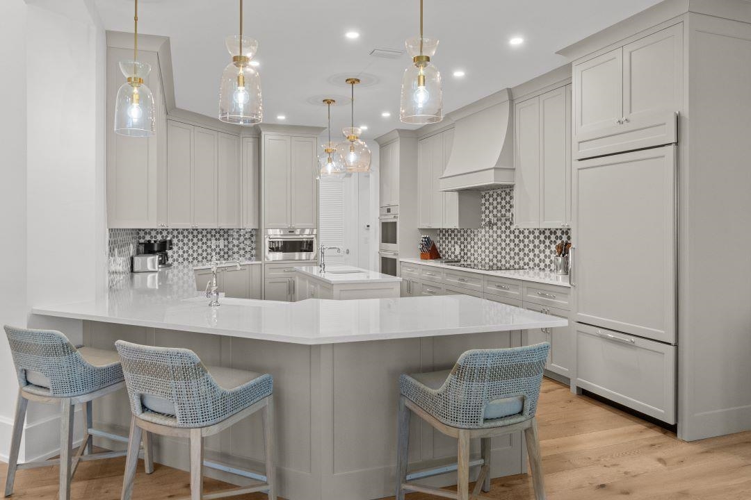Captiva, Florida, 33924, United States, 7 Bedrooms Bedrooms, ,0.1 BathroomBathrooms,Residential,For Sale,1919242