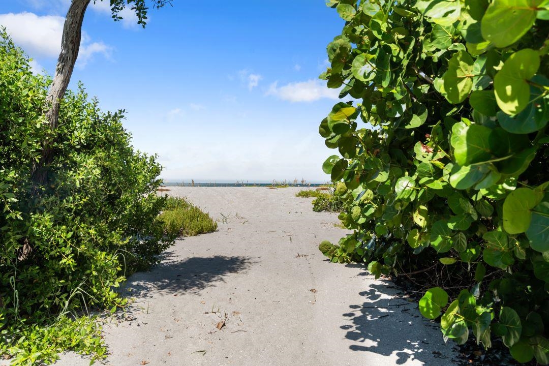 Captiva, Florida, 33924, United States, 7 Bedrooms Bedrooms, ,0.1 BathroomBathrooms,Residential,For Sale,1919242