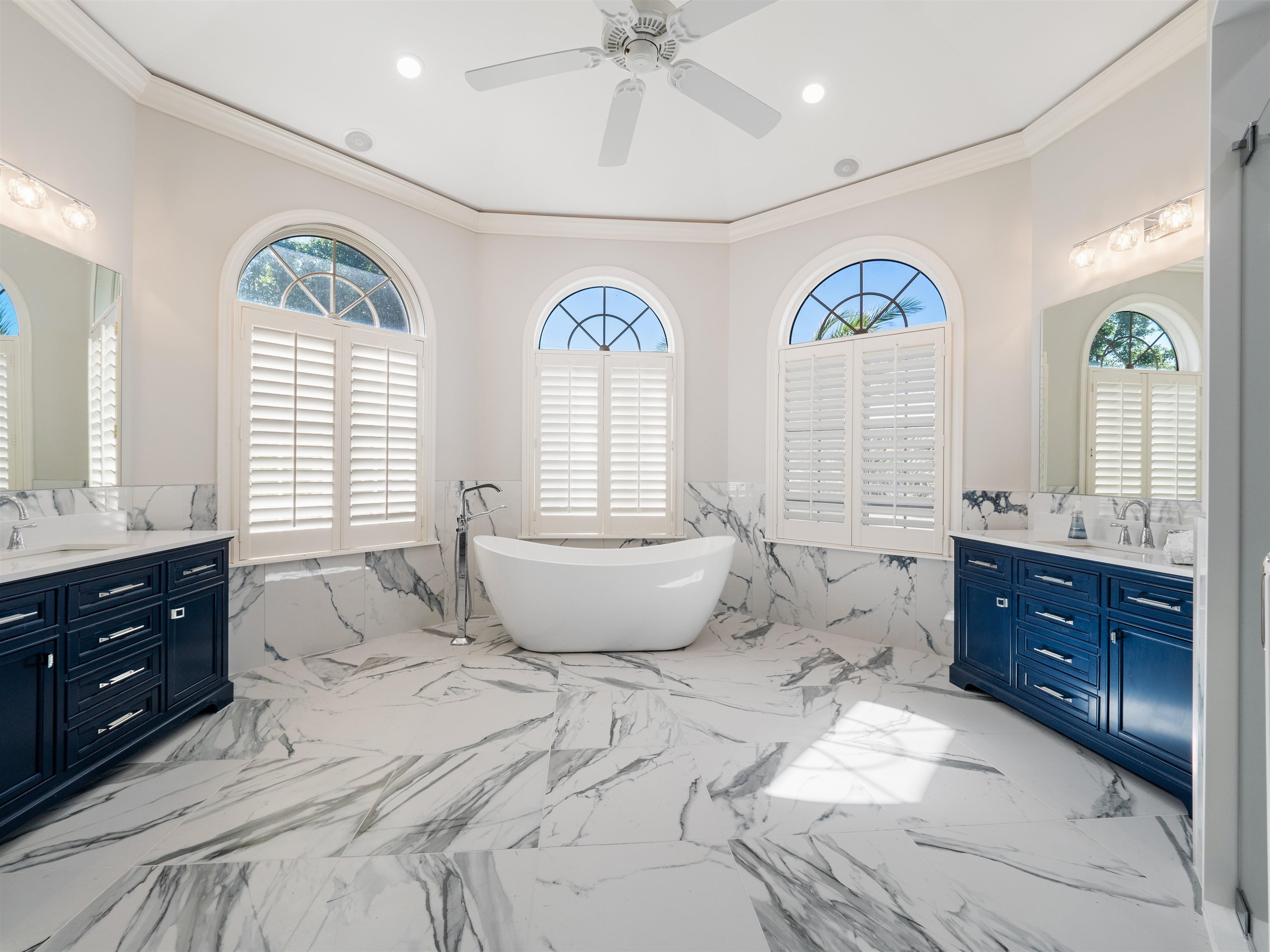 Sanibel, Florida, 33957, United States, 4 Bedrooms Bedrooms, ,Residential,For Sale,1953035