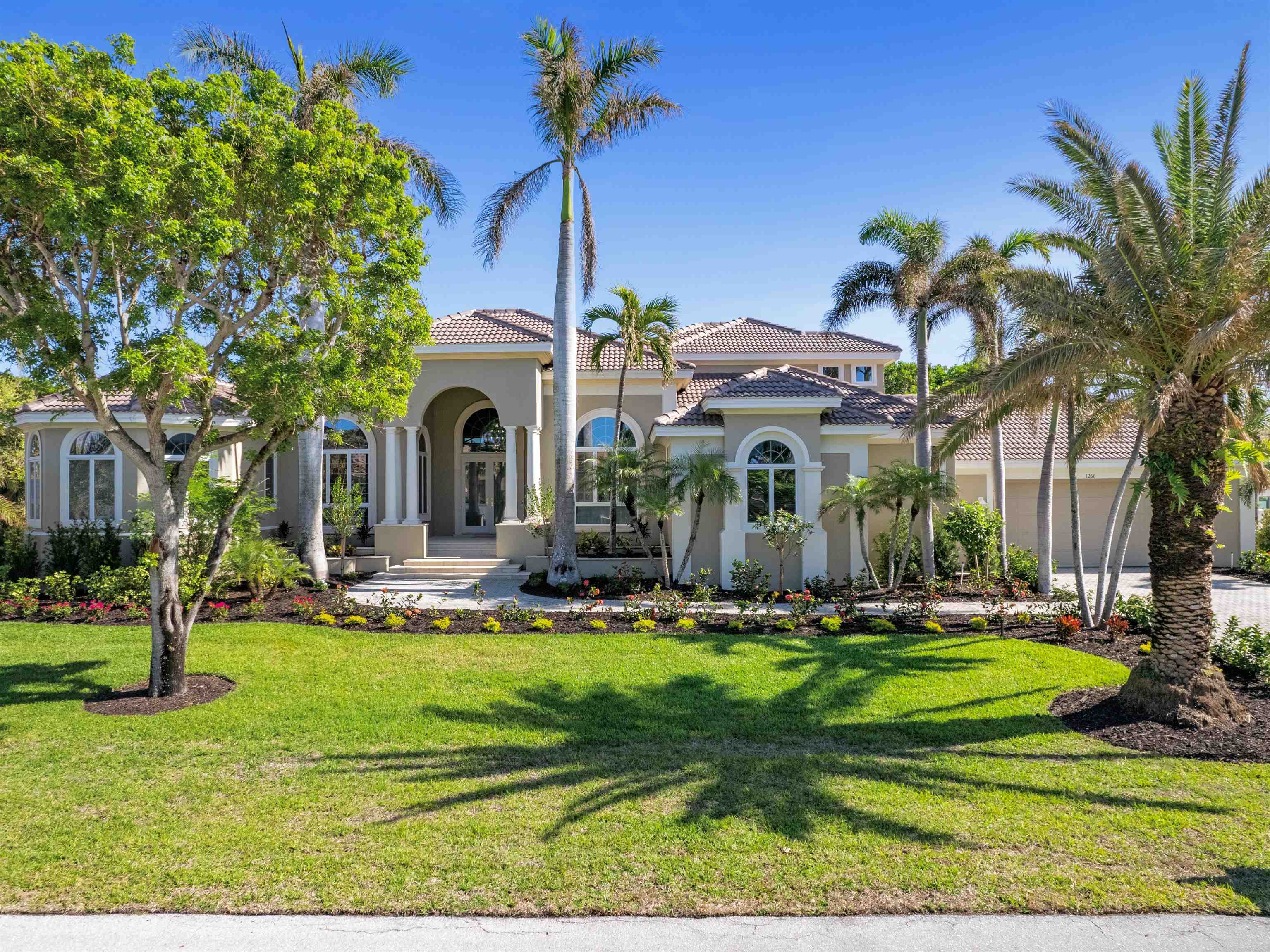 Sanibel, Florida, 33957, United States, 4 Bedrooms Bedrooms, ,Residential,For Sale,1953035