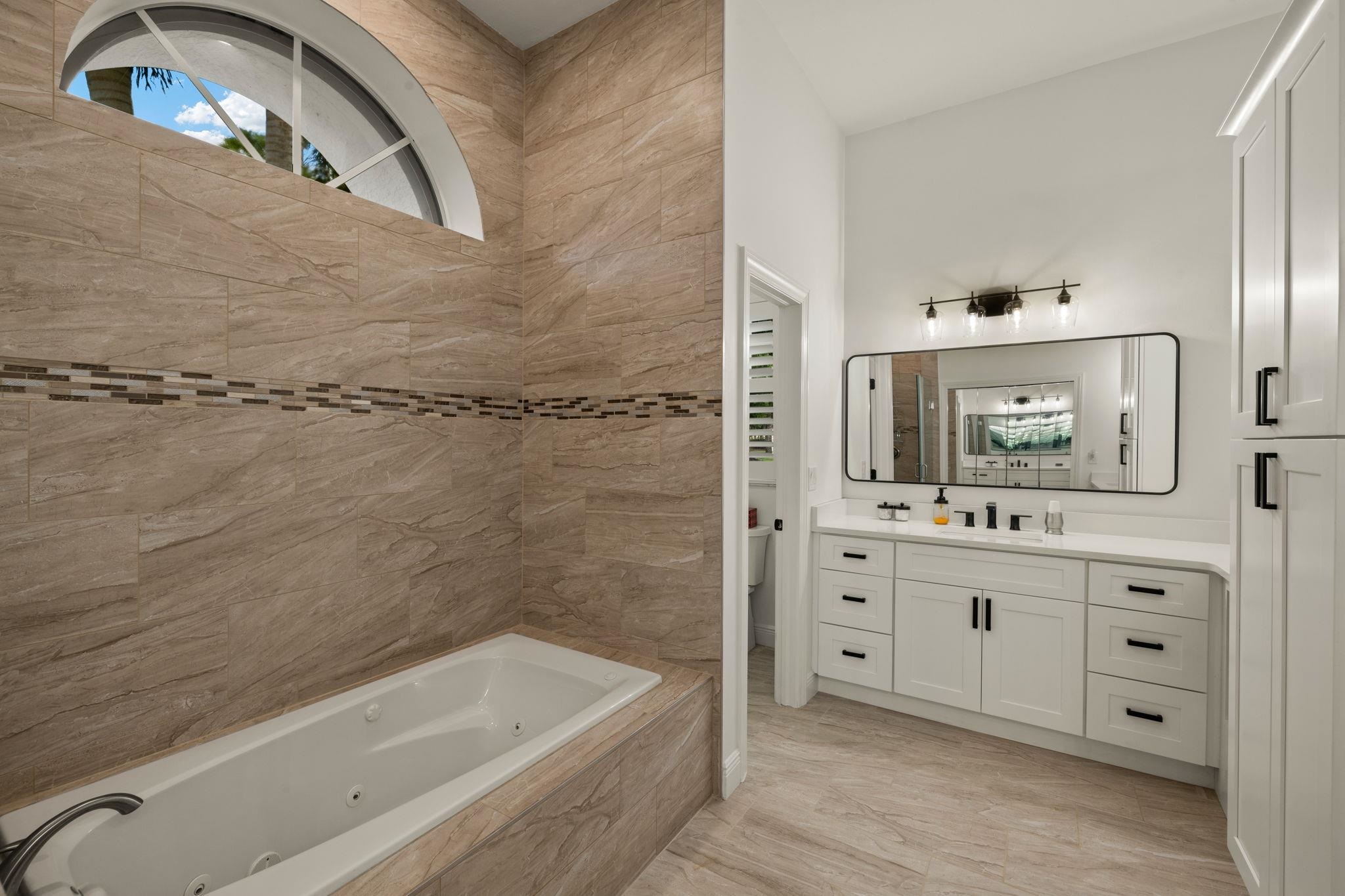 Fort Myers, Florida, 33913, United States, 4 Bedrooms Bedrooms, ,Residential,For Sale,1964313