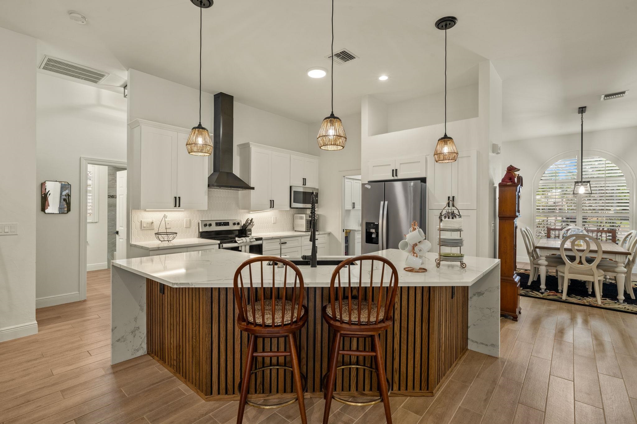 Fort Myers, Florida, 33913, United States, 4 Bedrooms Bedrooms, ,Residential,For Sale,1964313