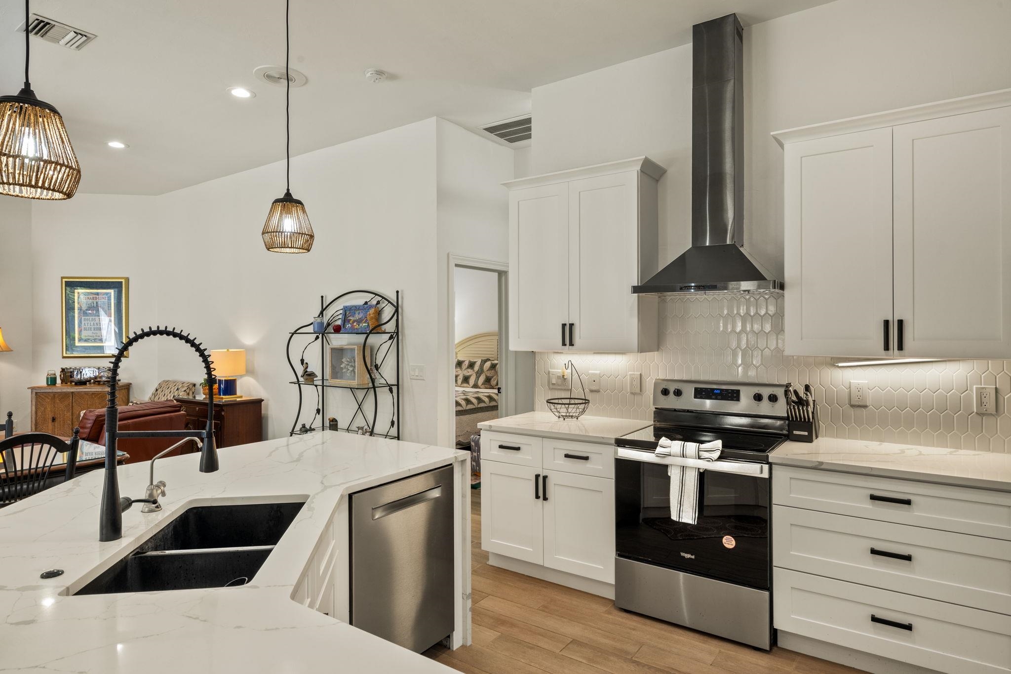 Fort Myers, Florida, 33913, United States, 4 Bedrooms Bedrooms, ,Residential,For Sale,1964313