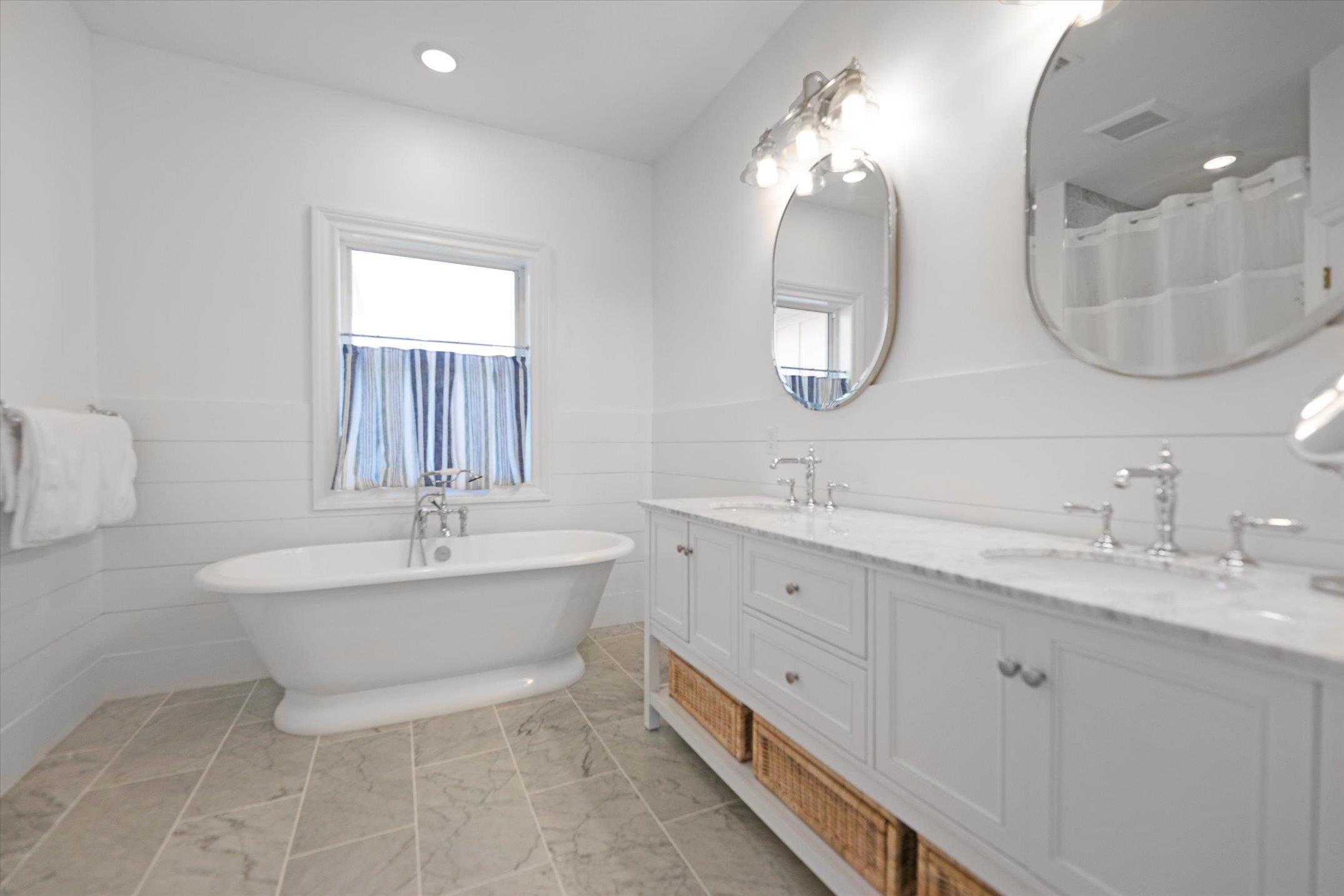 Sanibel, Florida, 33957, United States, 4 Bedrooms Bedrooms, ,Residential,For Sale,1964311