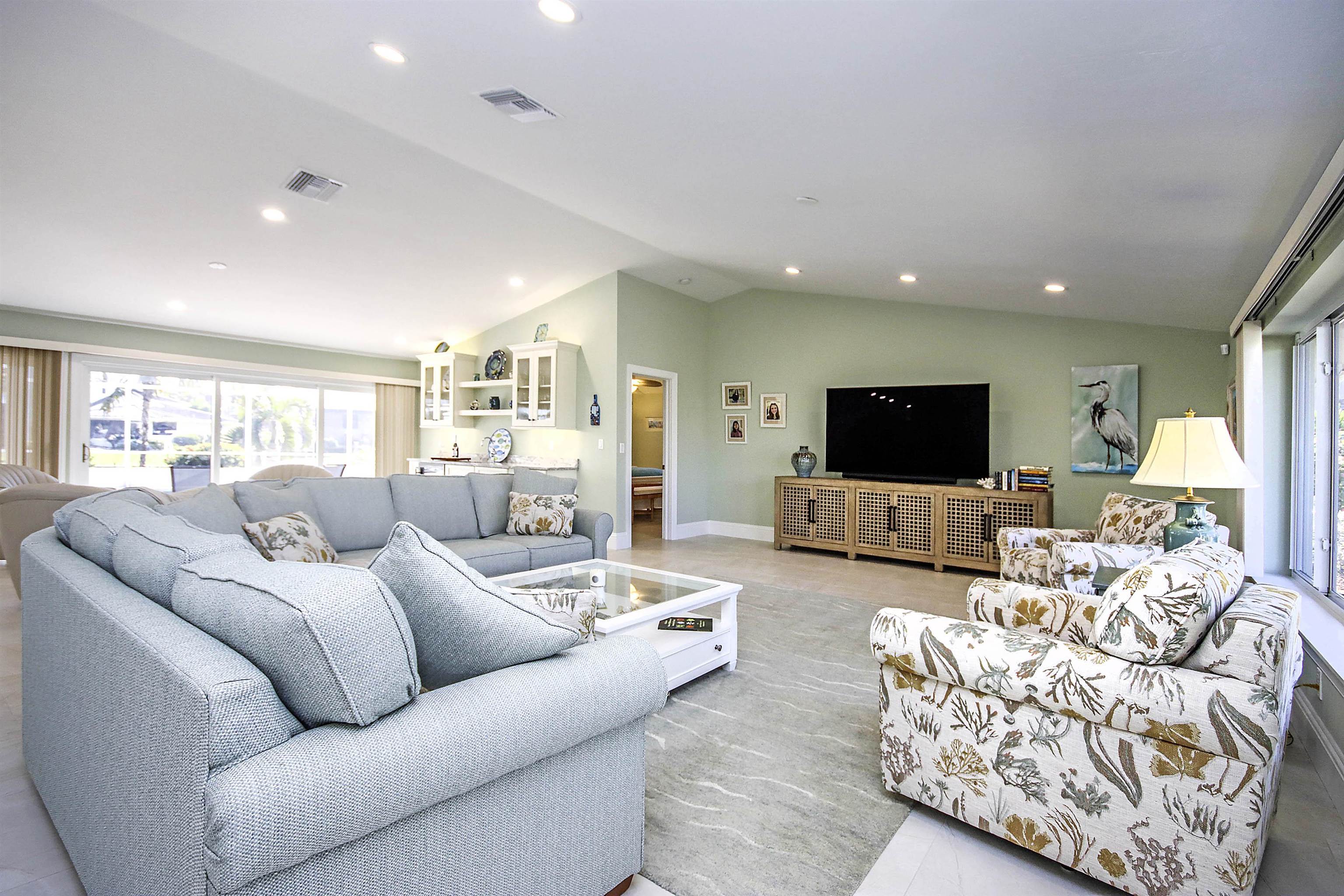 Sanibel, Florida, 33957, United States, 3 Bedrooms Bedrooms, ,0.1 BathroomBathrooms,Residential,For Sale,1984539