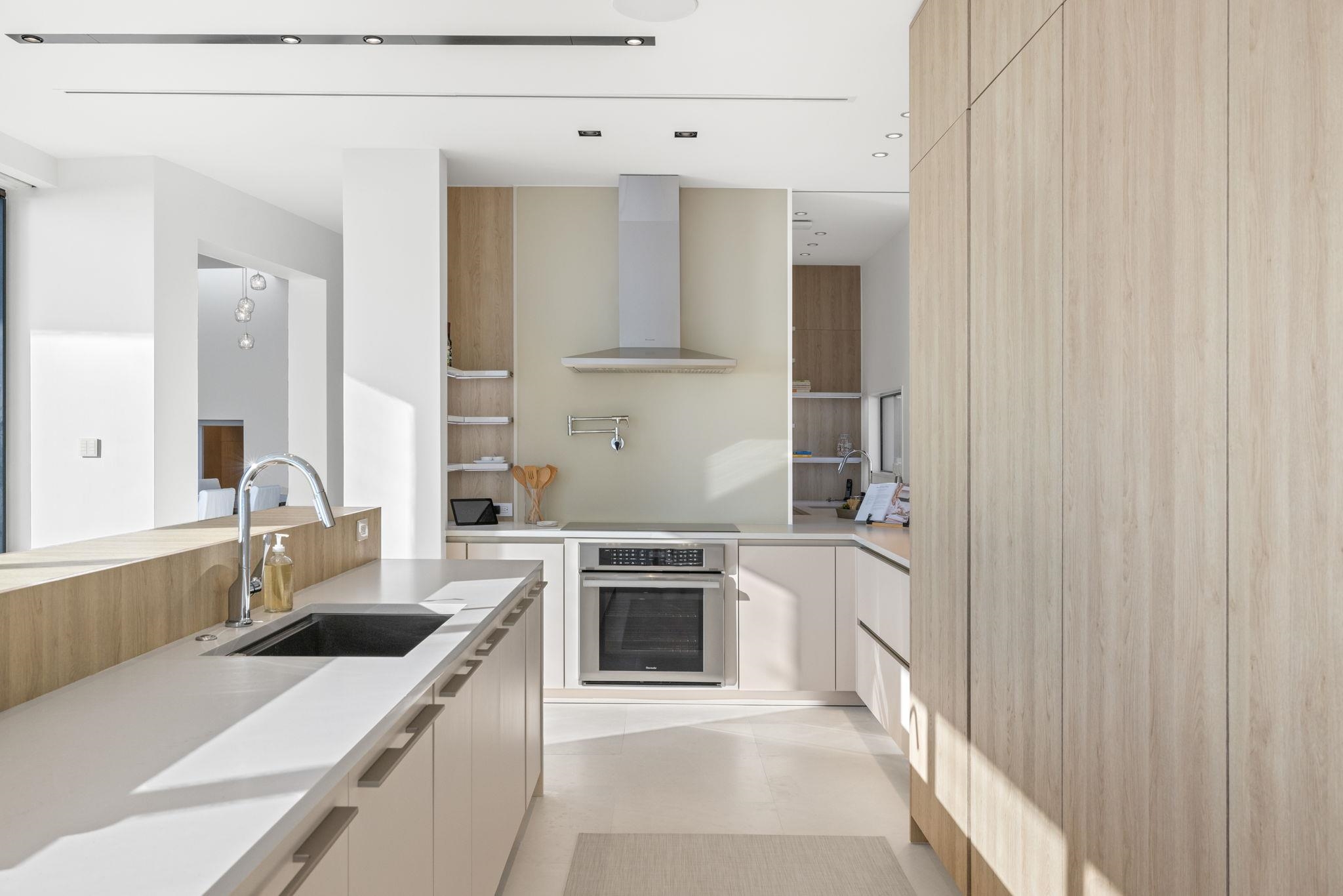 Sanibel, Florida, 33957, United States, 4 Bedrooms Bedrooms, ,0.1 BathroomBathrooms,Residential,For Sale,1984534