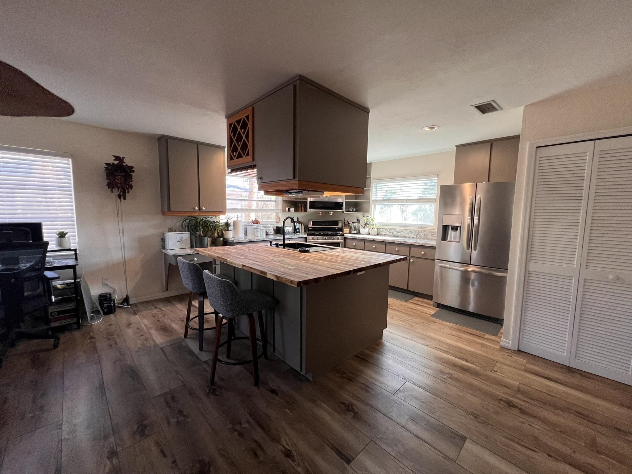 Sanibel, Florida, 33957, United States, 4 Bedrooms Bedrooms, ,0.1 BathroomBathrooms,Residential,For Sale,2002675