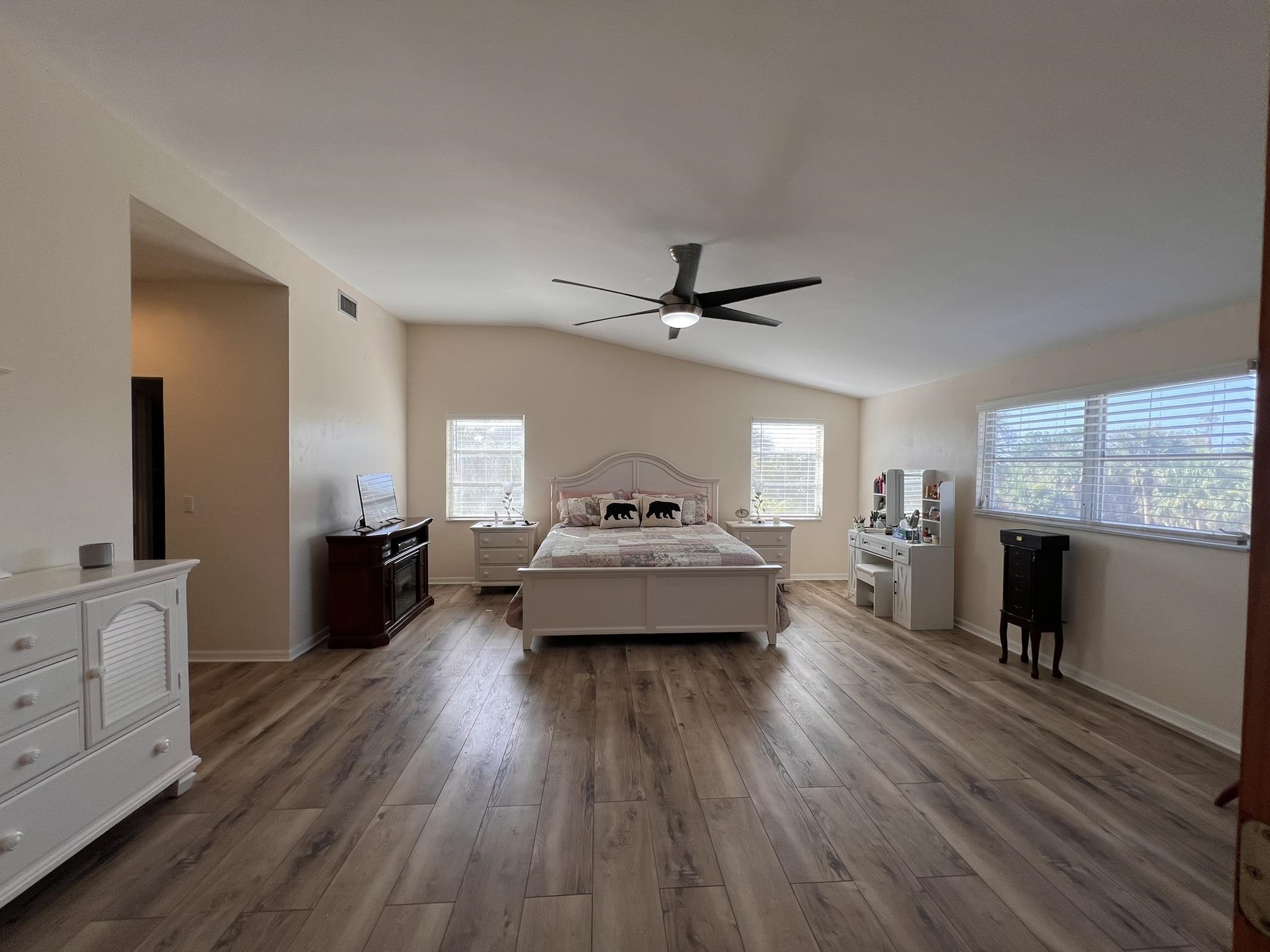 Sanibel, Florida, 33957, United States, 4 Bedrooms Bedrooms, ,0.1 BathroomBathrooms,Residential,For Sale,2002675