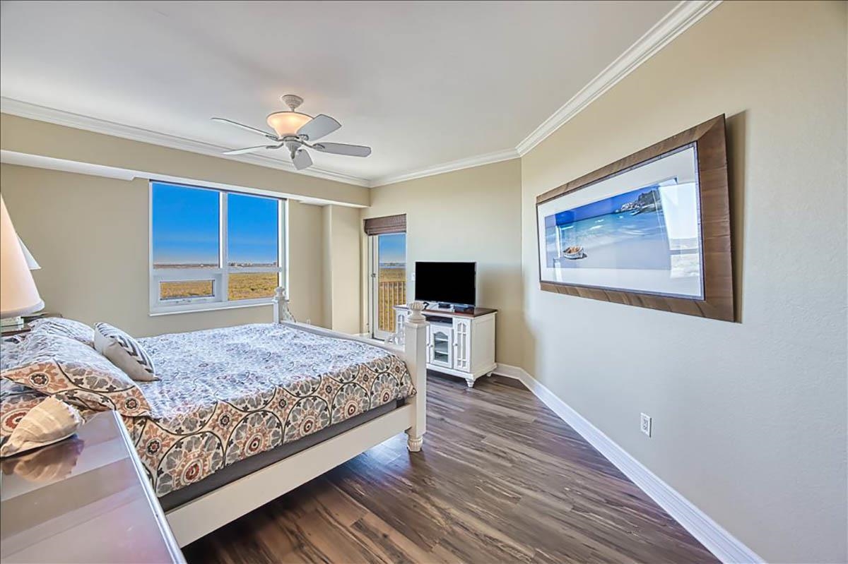 Fort Myers, Florida, 33908, United States, 3 Bedrooms Bedrooms, ,Residential,For Sale,2002681