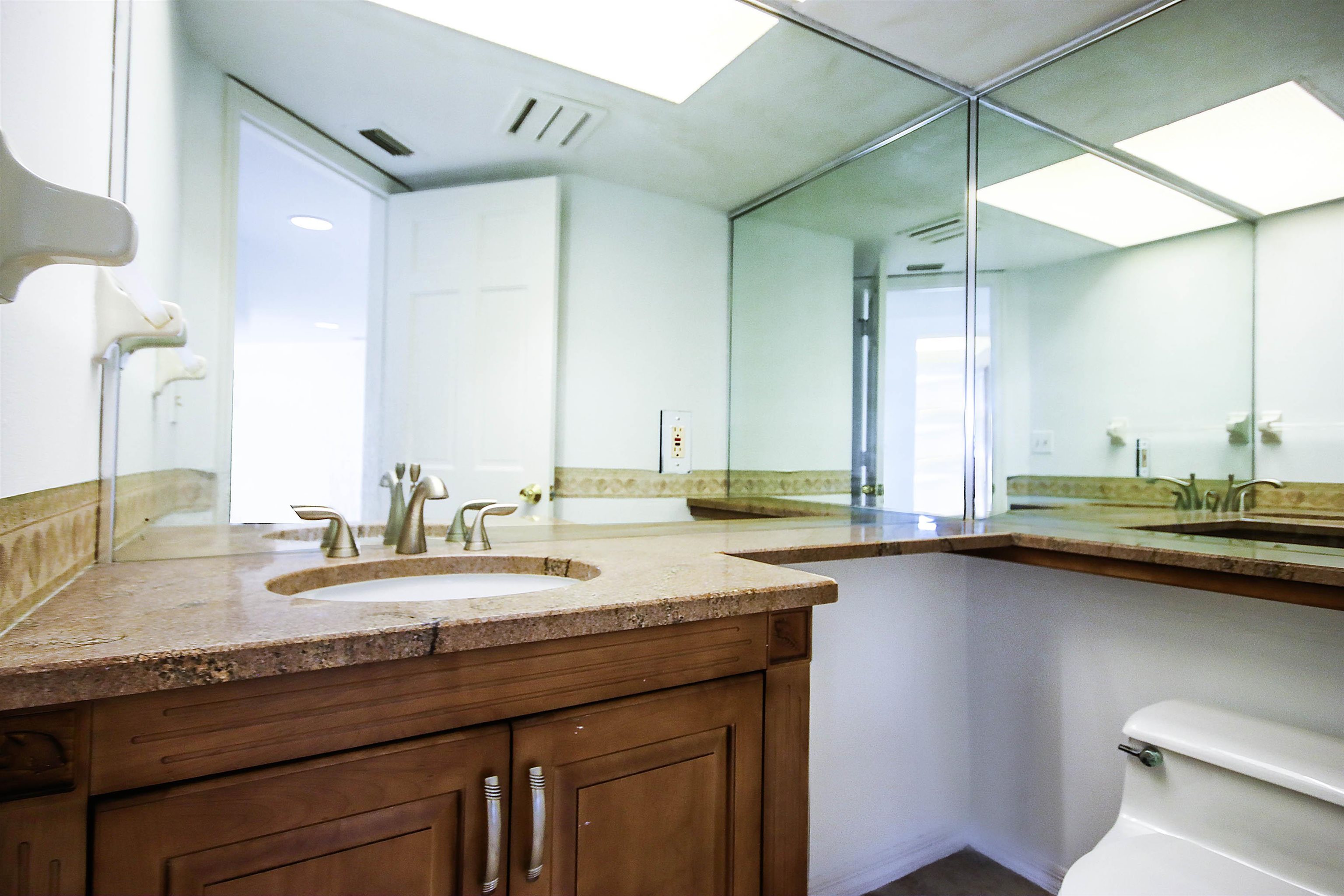 Sanibel, Florida, 33957, United States, 3 Bedrooms Bedrooms, ,0.1 BathroomBathrooms,Residential,For Sale,2003921