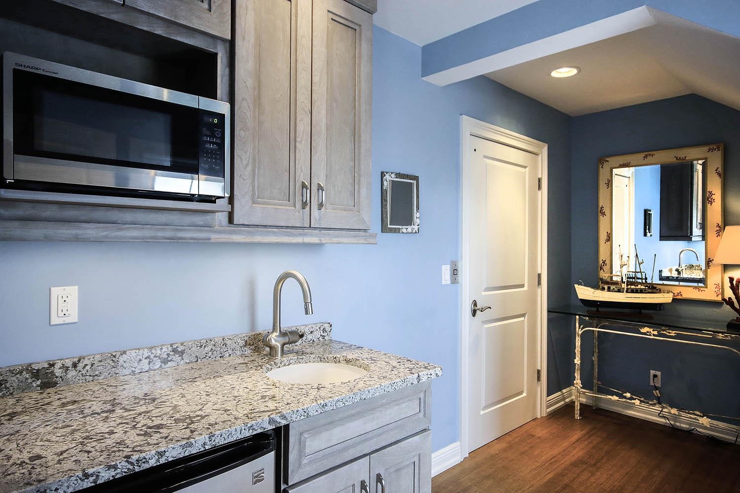 Sanibel, Florida, 33957, United States, 3 Bedrooms Bedrooms, ,0.1 BathroomBathrooms,Residential,For Sale,2003945