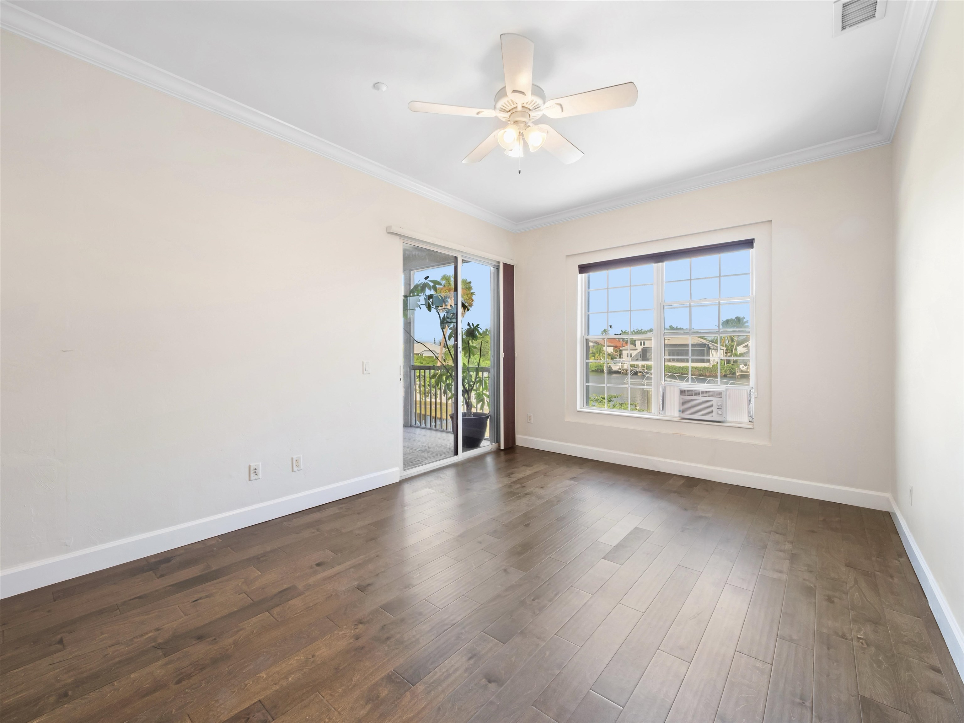 Fort Myers, Florida, 33908, United States, 5 Bedrooms Bedrooms, ,0.2 BathroomBathrooms,Residential,For Sale,2009010