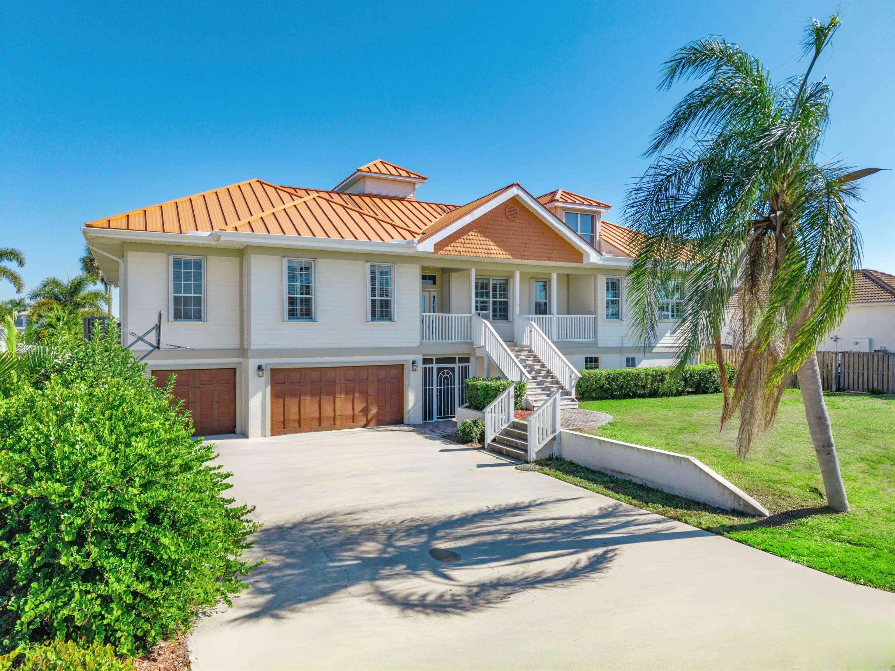 Fort Myers, Florida, 33908, United States, 5 Bedrooms Bedrooms, ,0.2 BathroomBathrooms,Residential,For Sale,2009010