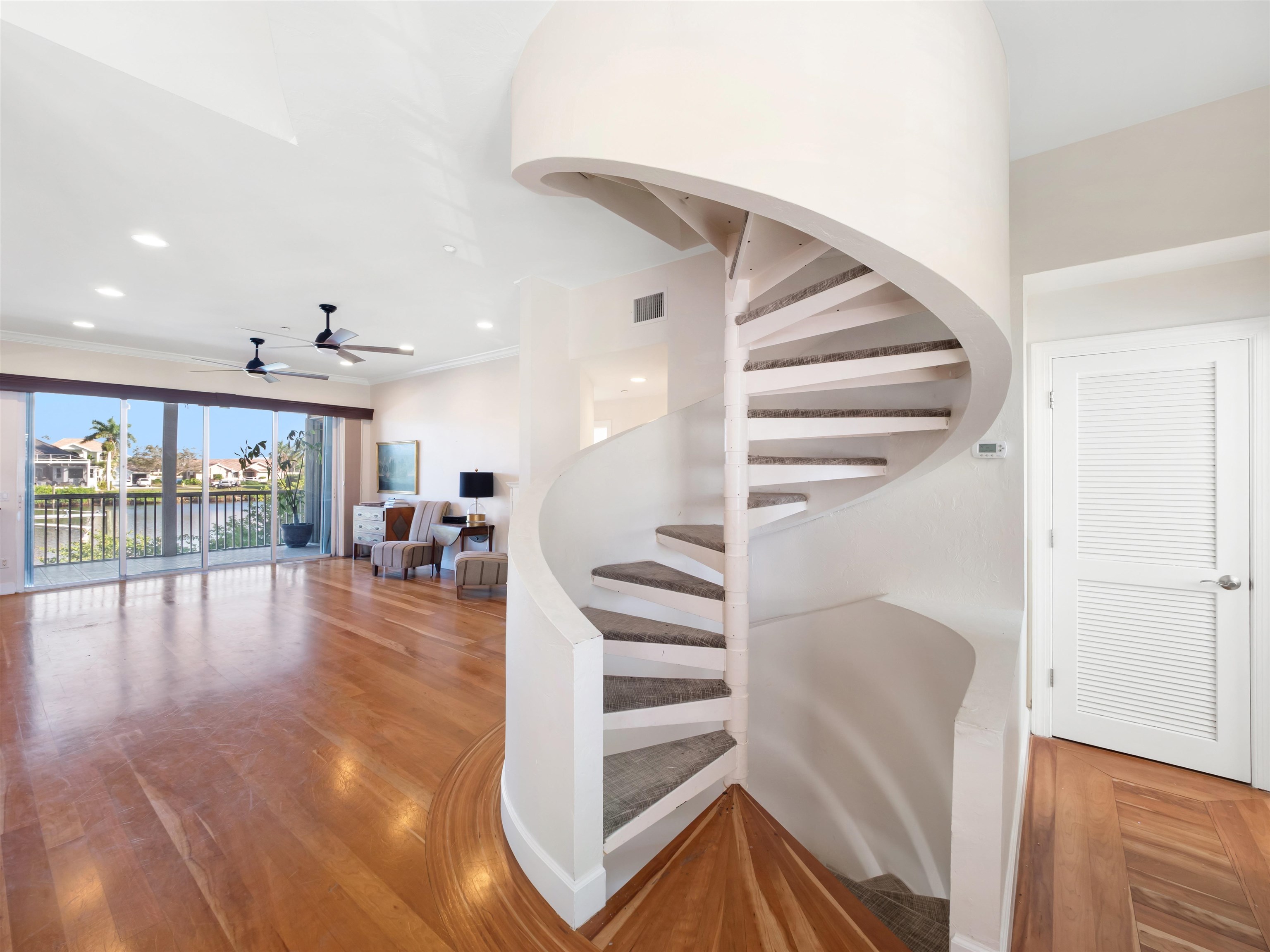 Fort Myers, Florida, 33908, United States, 5 Bedrooms Bedrooms, ,0.2 BathroomBathrooms,Residential,For Sale,2009010