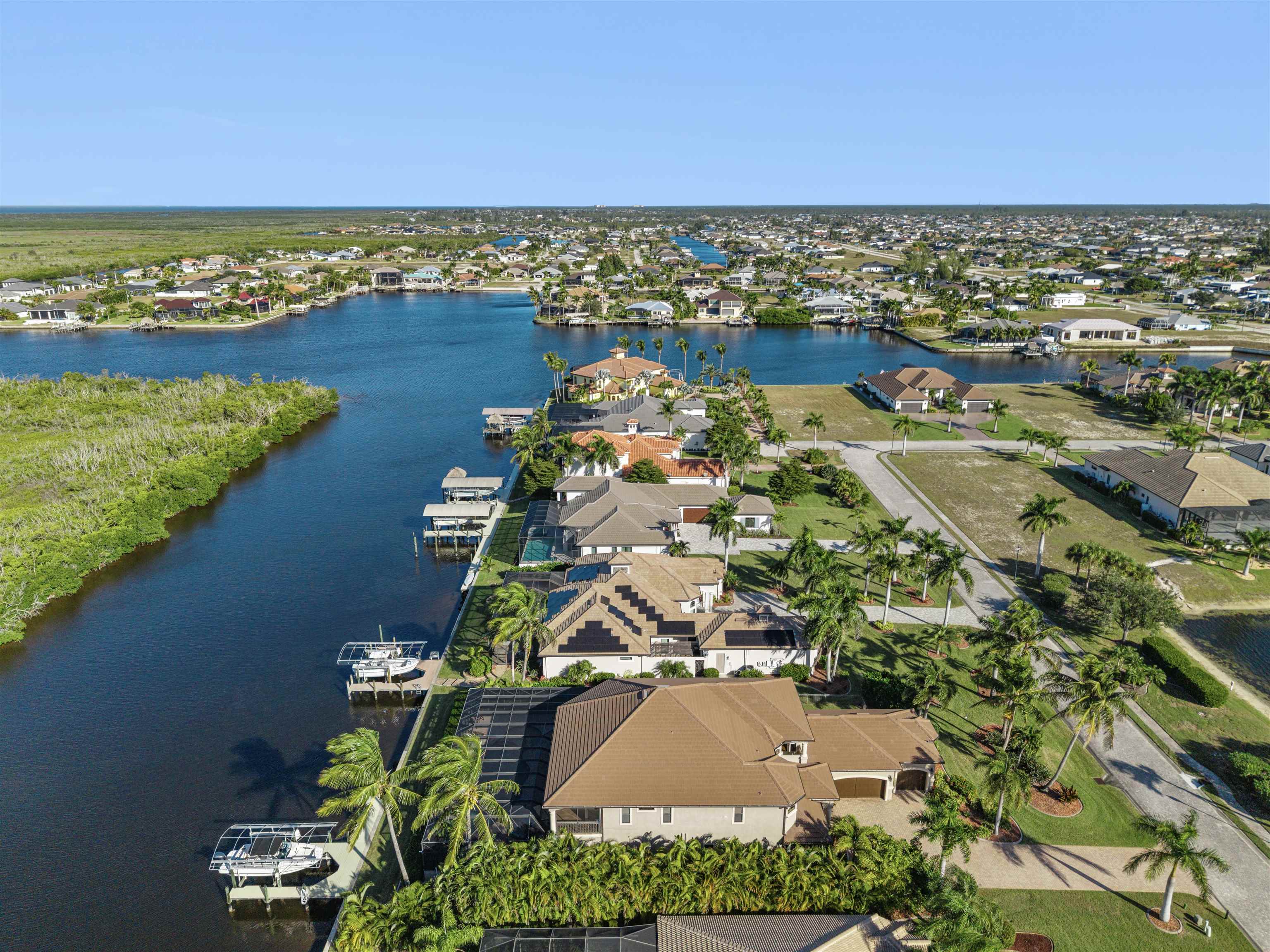 Cape Coral, Florida, 33993, United States, 4 Bedrooms Bedrooms, ,0.1 BathroomBathrooms,Residential,For Sale,2009433